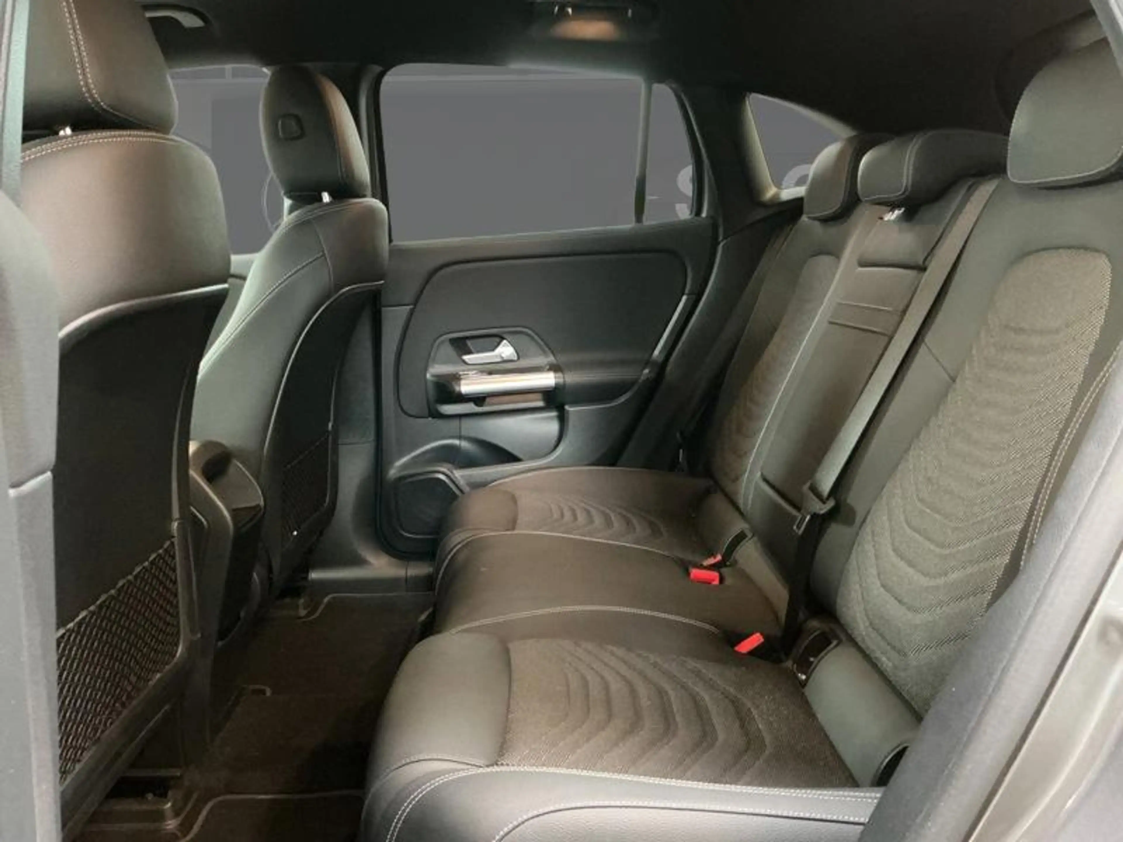 Mercedes-Benz EQA 250 + Business Line — photo 9