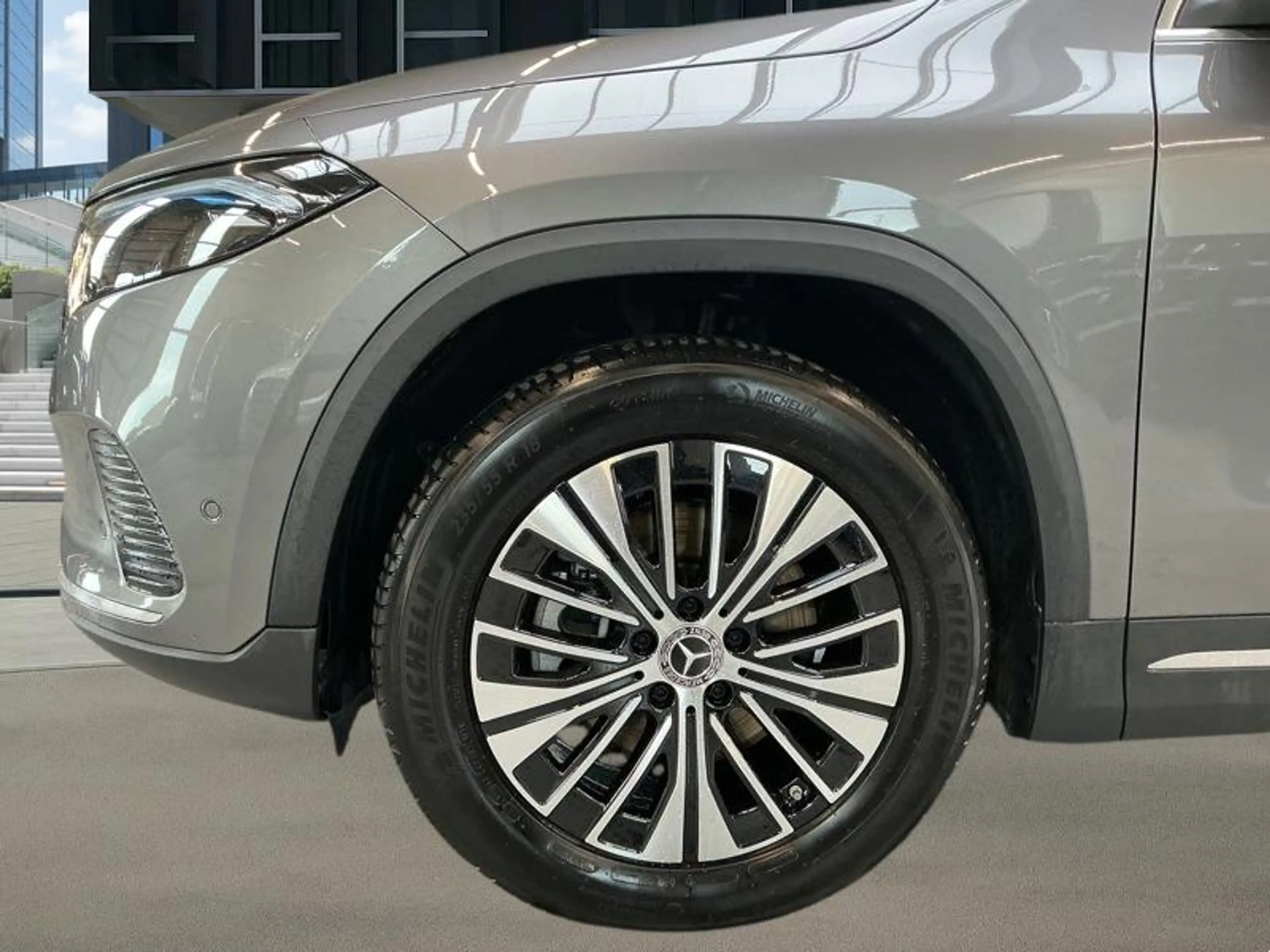 Mercedes-Benz EQA 250 + Business Line — photo 4