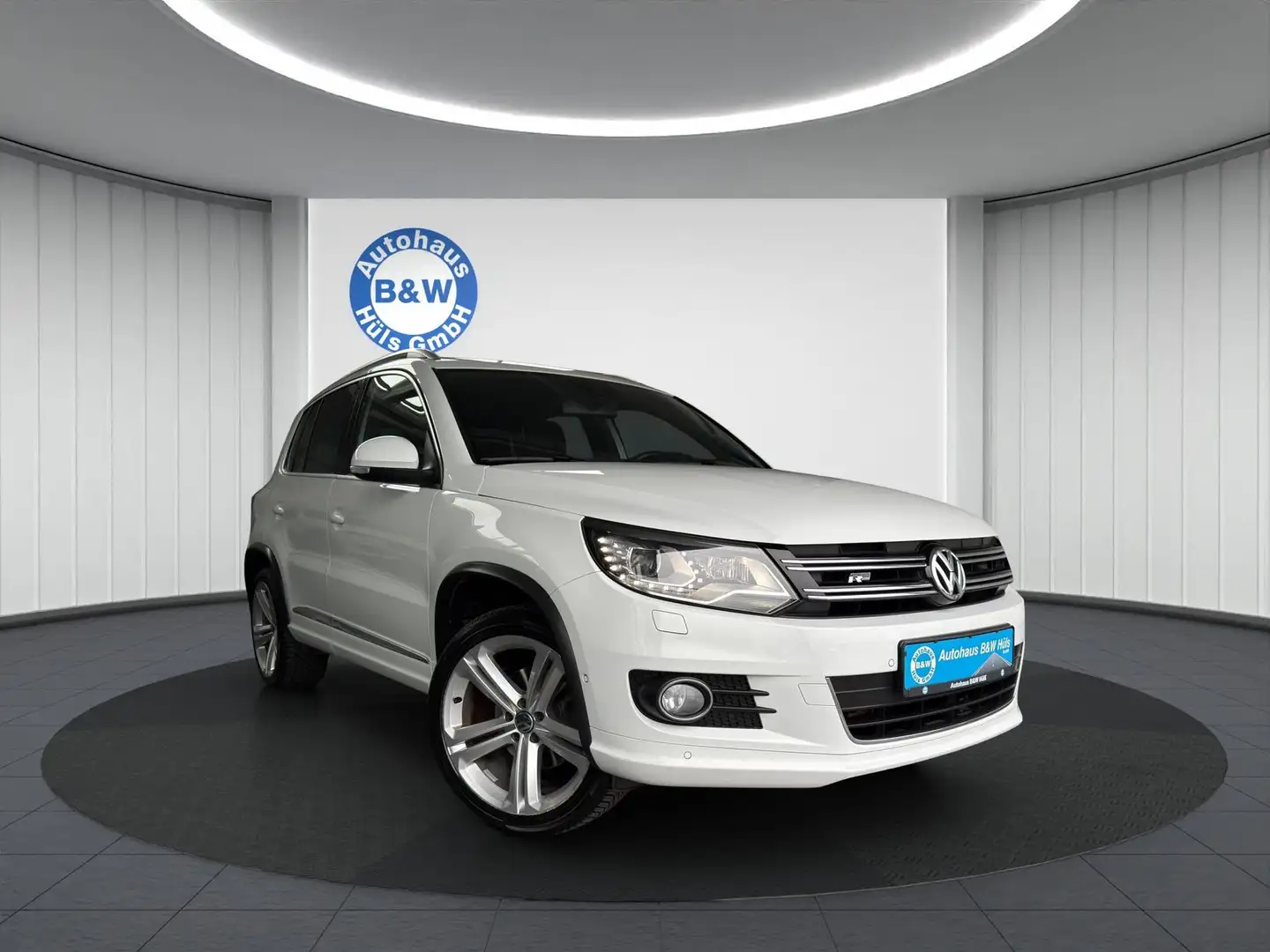 Volkswagen Tiguan R-Line 4Motion*XENON*PANO*NAVI*SHZ*AHK* Wit - 1