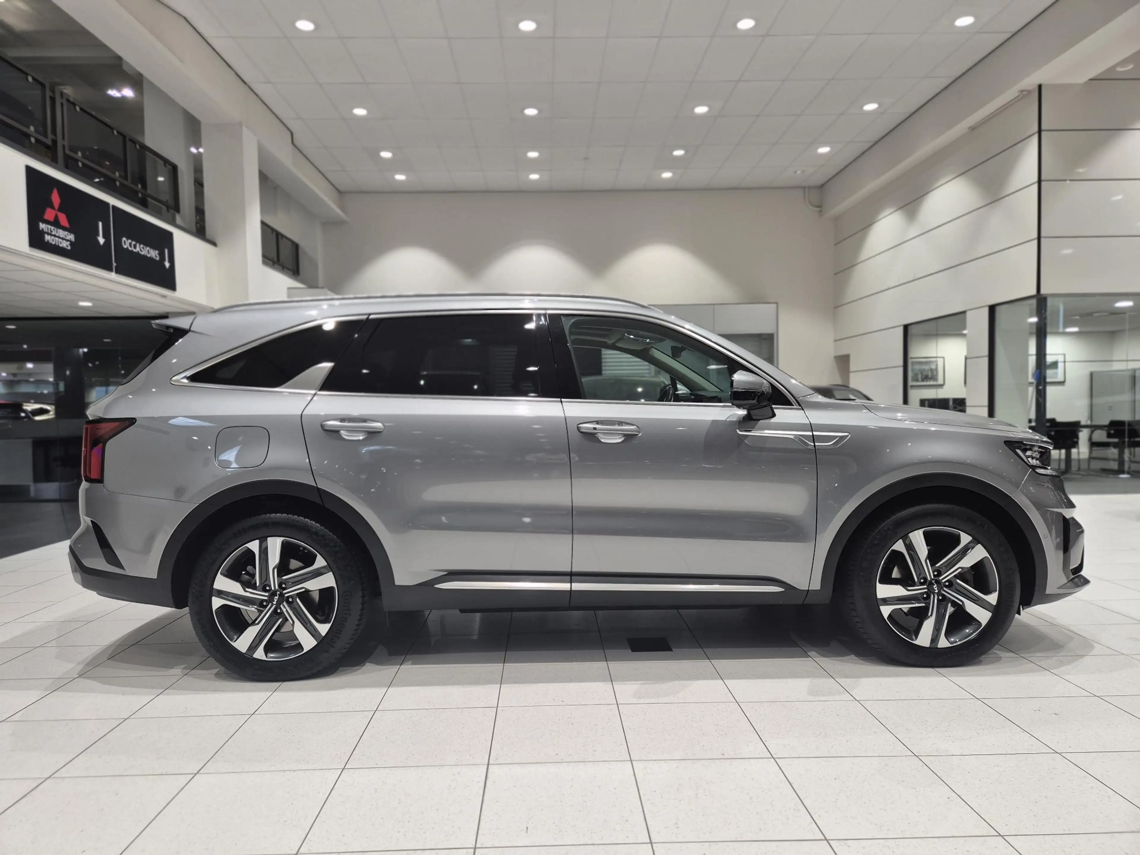 Kia Sorento 1.6 T-GDI Plug-in Hybrid 4WD Edition 7p. | Trekhaa — photo 16