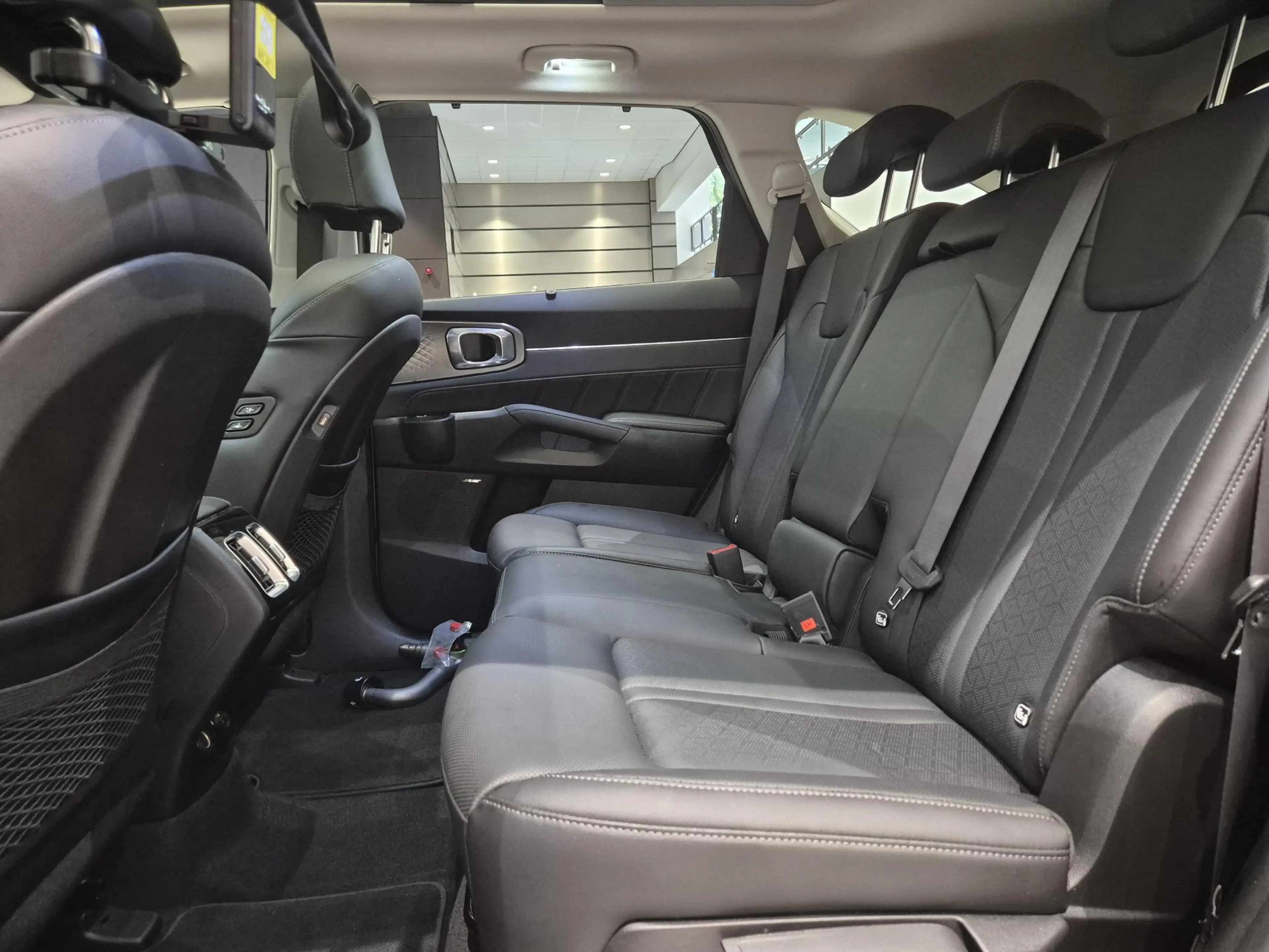 Kia Sorento 1.6 T-GDI Plug-in Hybrid 4WD Edition 7p. | Trekhaa — photo 35