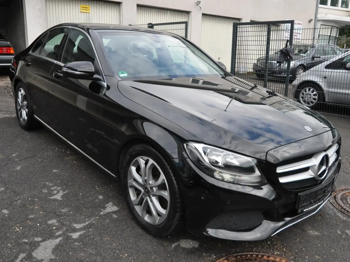 Mercedes-Benz C 220 d 9G-TRONIC Avantgarde Noir - 1