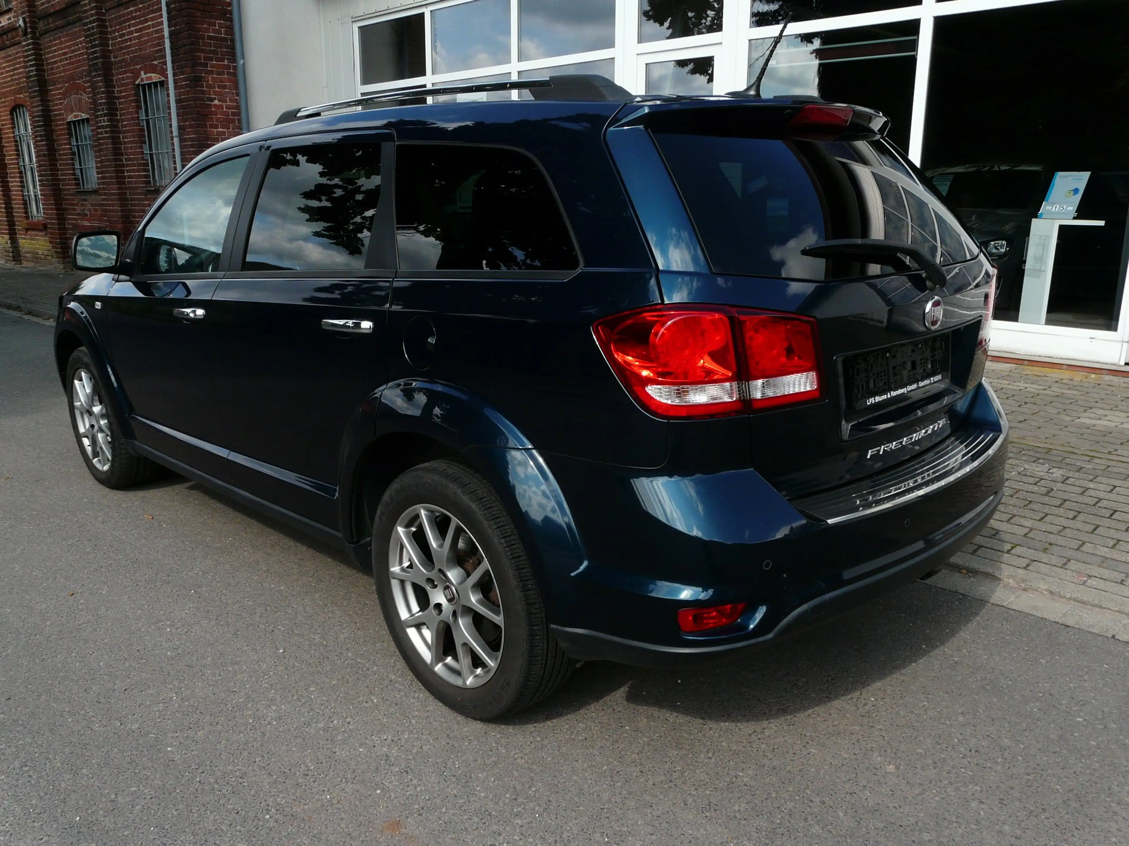 Fiat Freemont Lounge DVD SHZ WR AHK Standhzg — photo 4