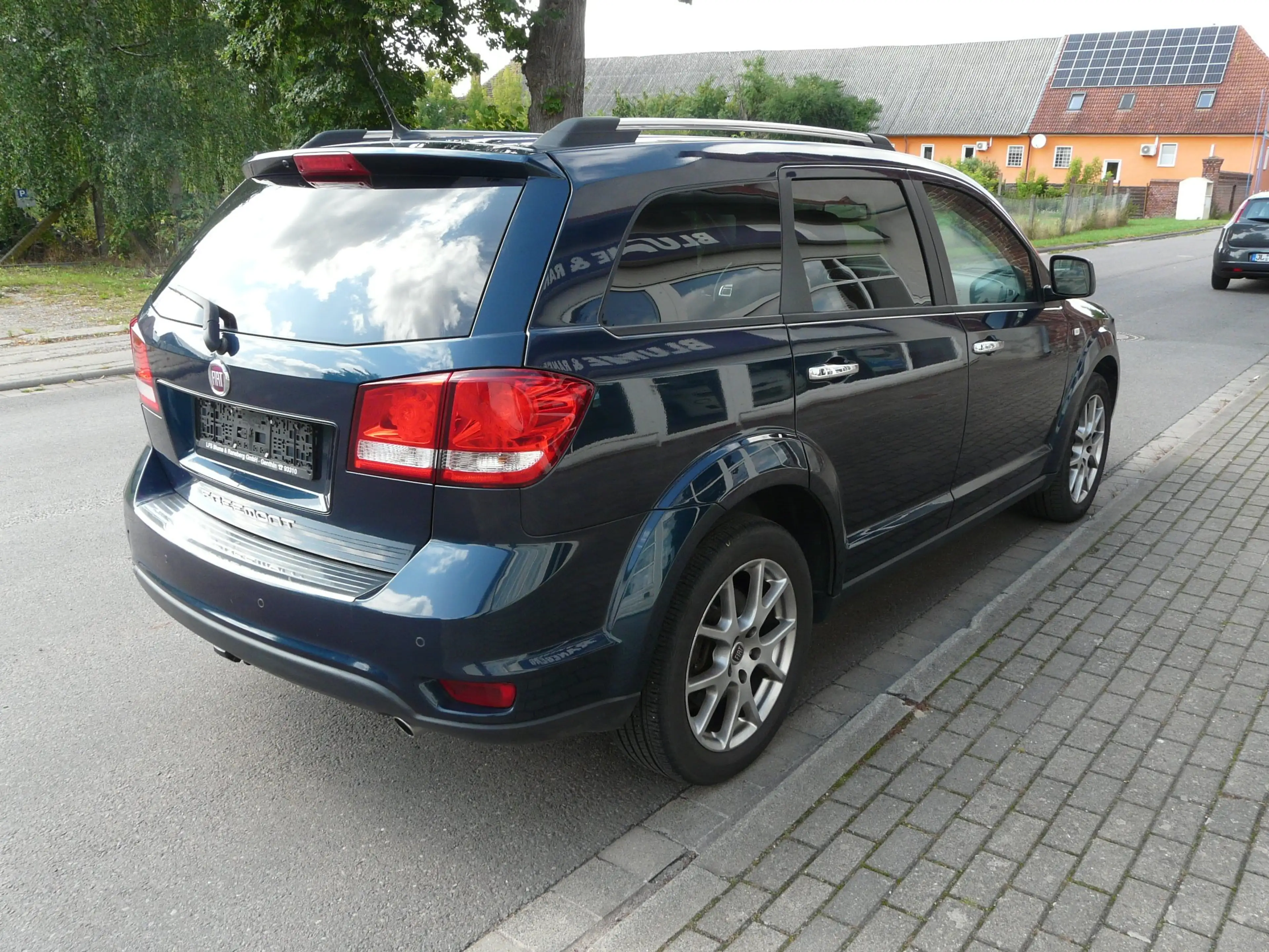 Fiat Freemont Lounge DVD SHZ WR AHK Standhzg — photo 6