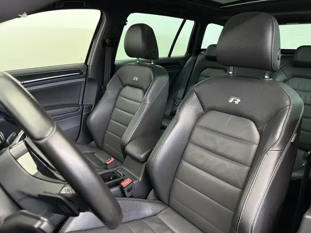 Volkswagen Golf view 7