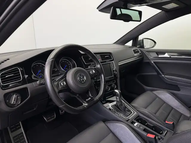 Volkswagen Golf view 9