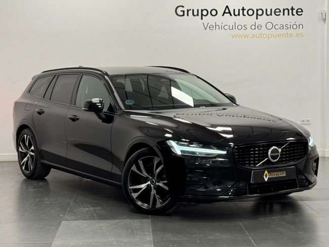 Volvo V60 2.0 B4 D PLUS DARK AUTO - foto 1