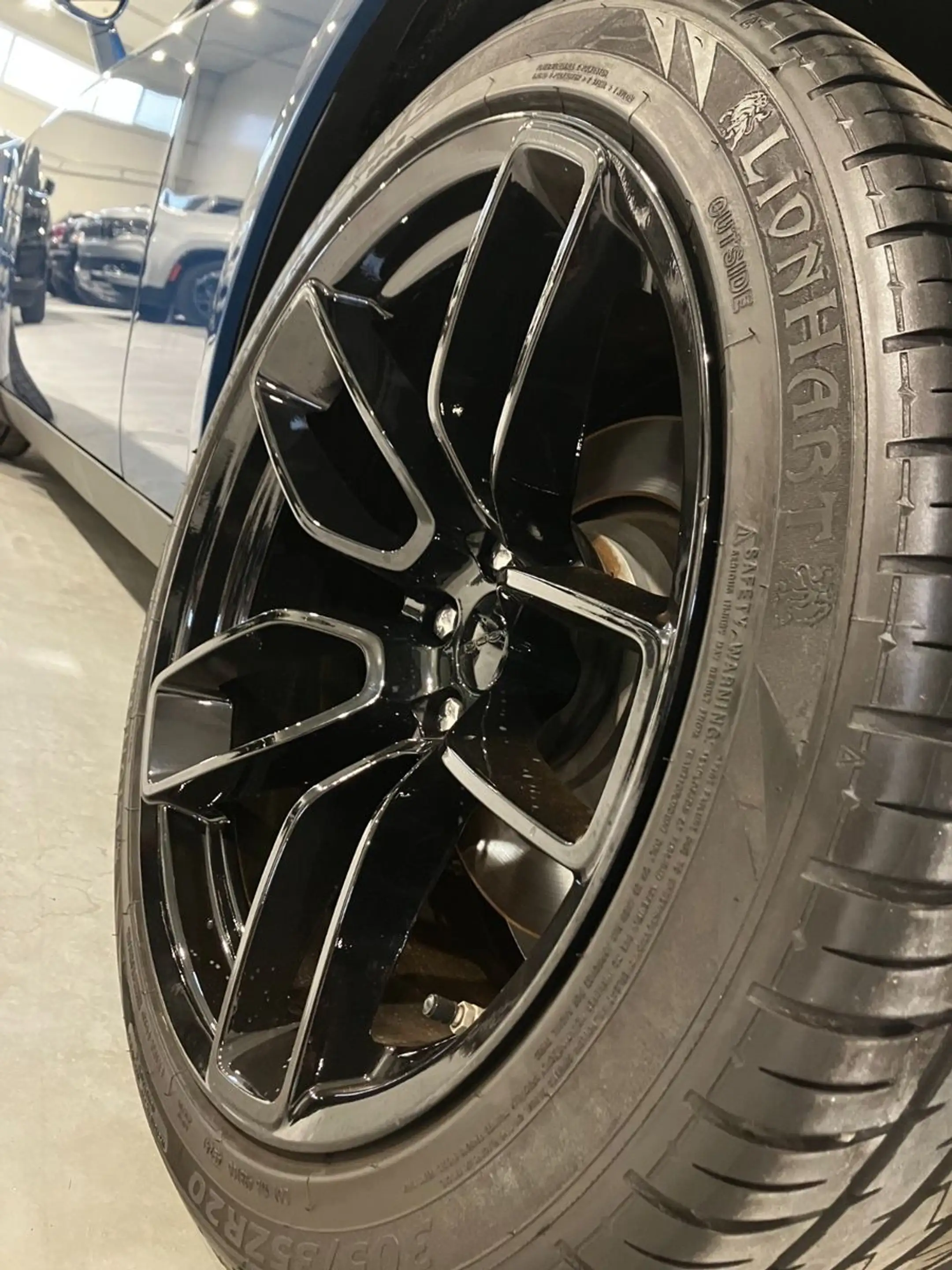 Dodge Challenger 6,4 Orig Widebody SRT Aut Nav Leder — photo 12