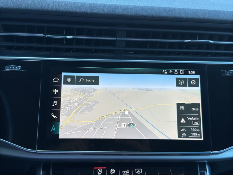 Audi Q8 55 TFSI quattro*PANO*LED*APPLE*KAMERA*NAV*21" — photo 8