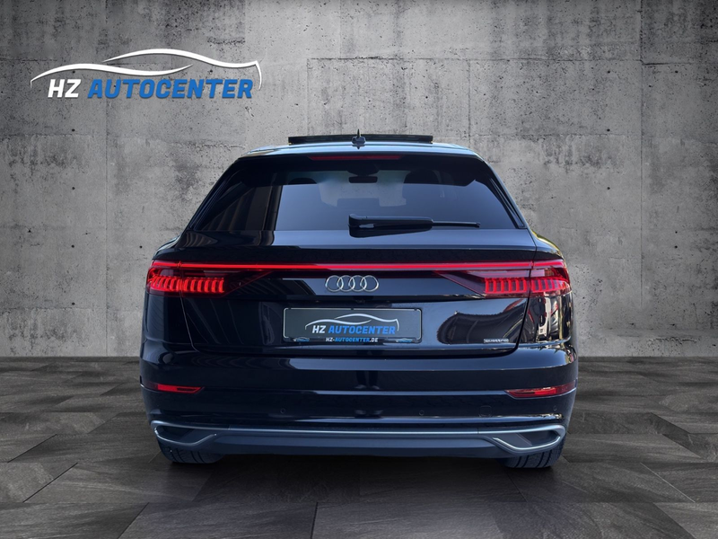 Audi Q8 55 TFSI quattro*PANO*LED*APPLE*KAMERA*NAV*21" — photo 14