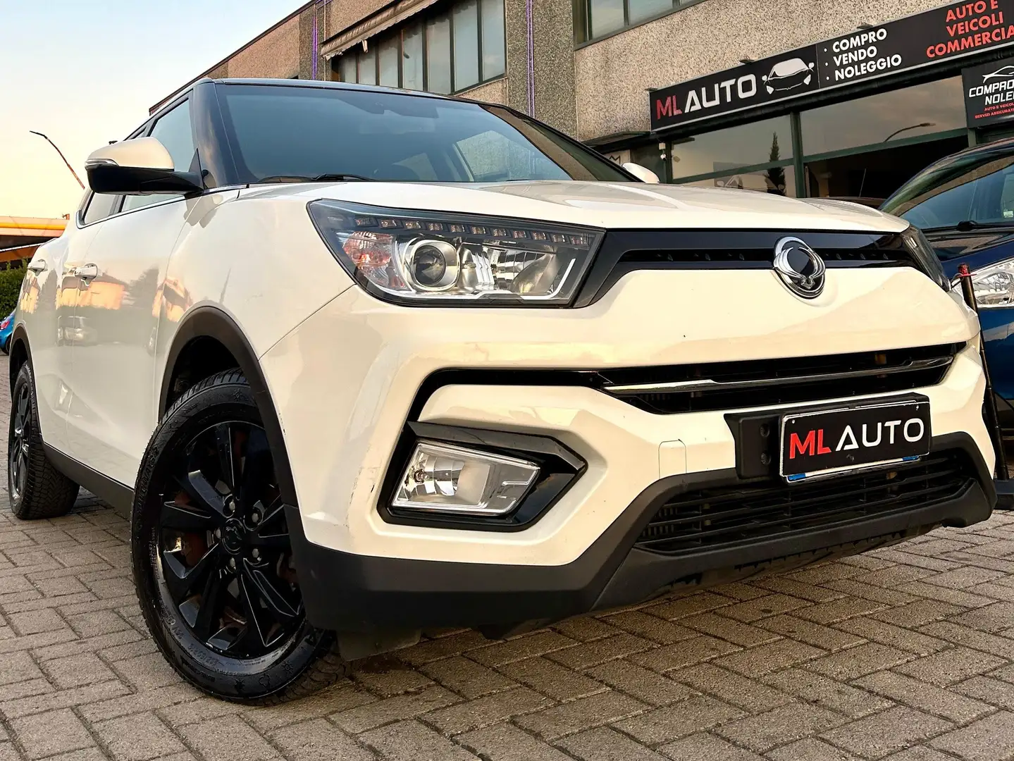 SsangYong Tivoli Tivoli 1.6d 2WD (84kw) White - 1