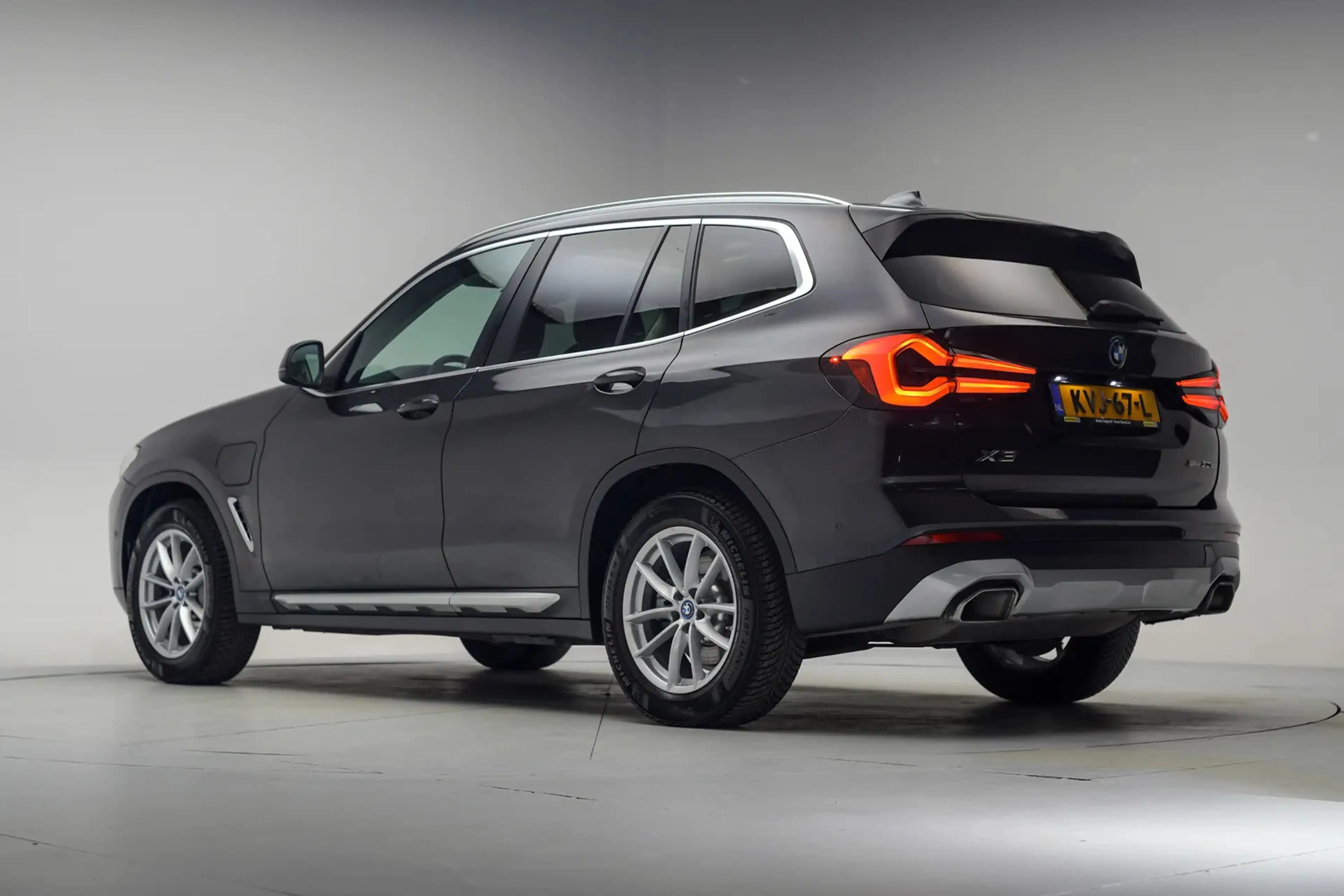 BMW X3 xDrive 30e Business Edition Facelift Aut. [ Panora — photo 3
