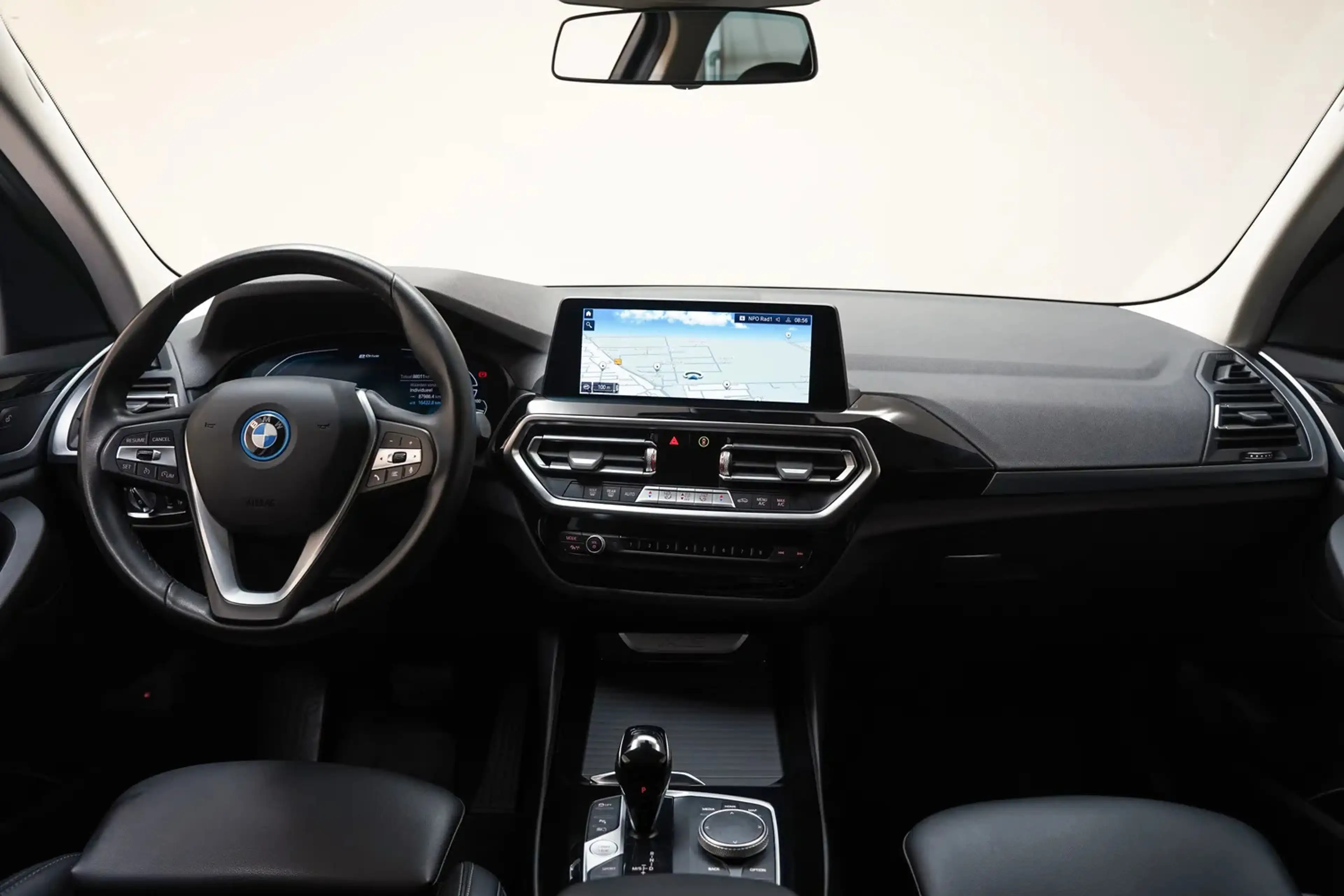 BMW X3 xDrive 30e Business Edition Facelift Aut. [ Panora — photo 4