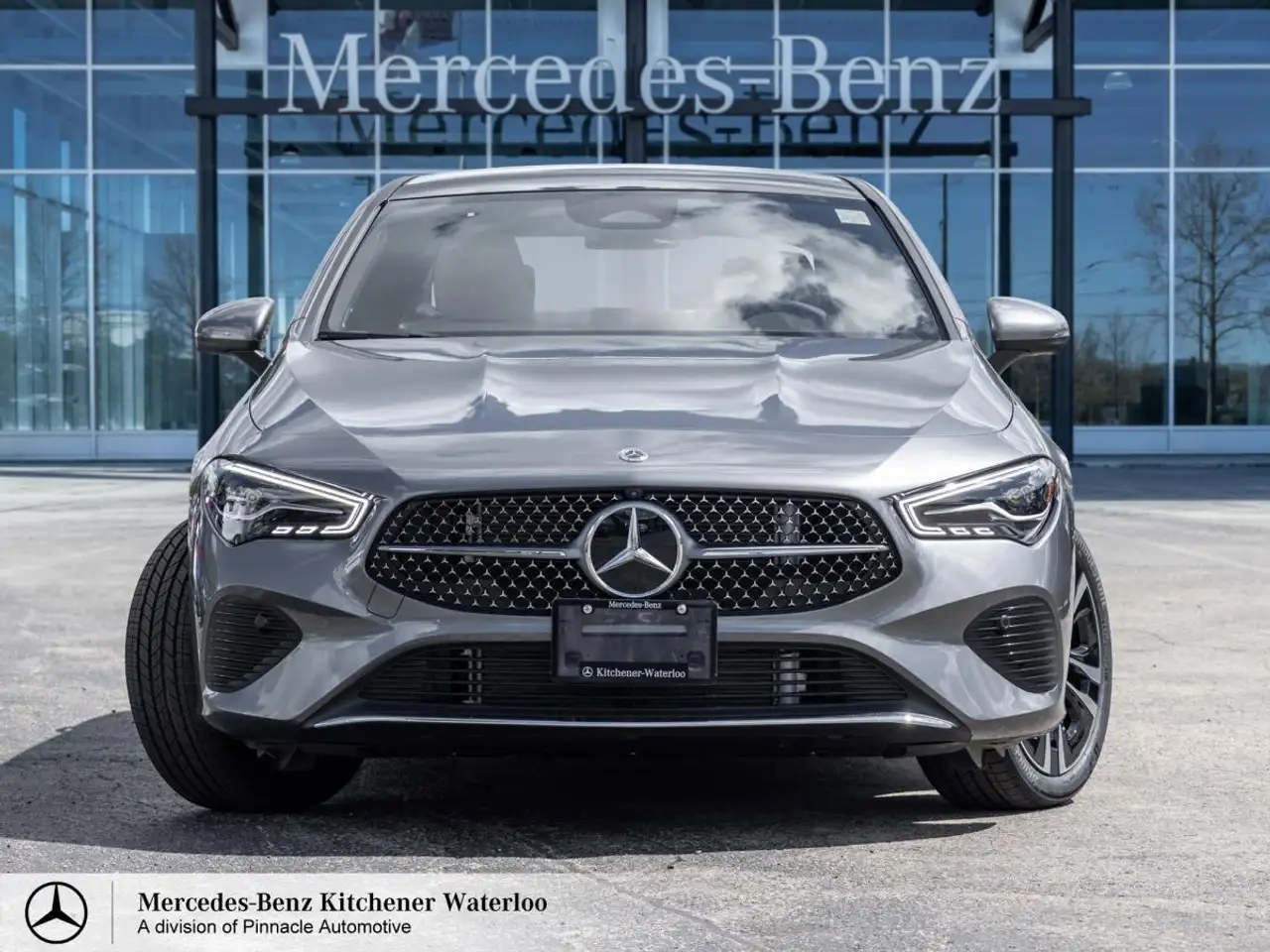 Mercedes-Benz CLA снимка Mercedes-Benz CLA