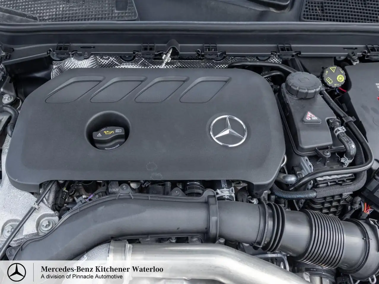 Mercedes-Benz CLA снимка Mercedes-Benz CLA