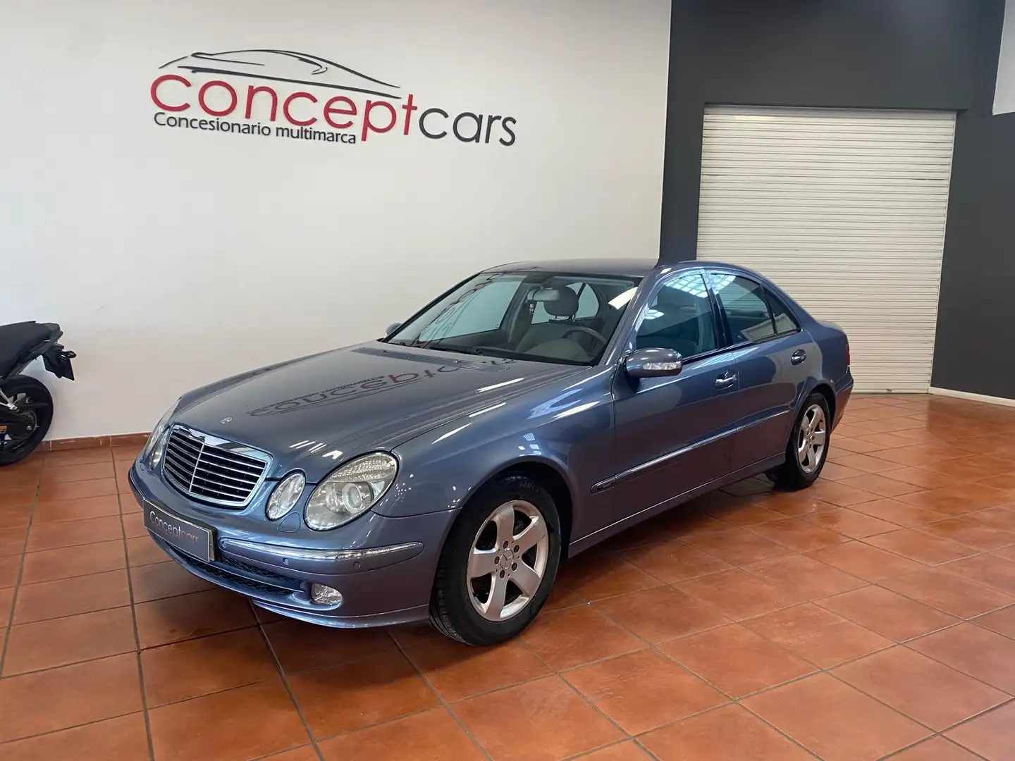 Mercedes-Benz E 270 E 270 CDI Blu/Azzurro - 1