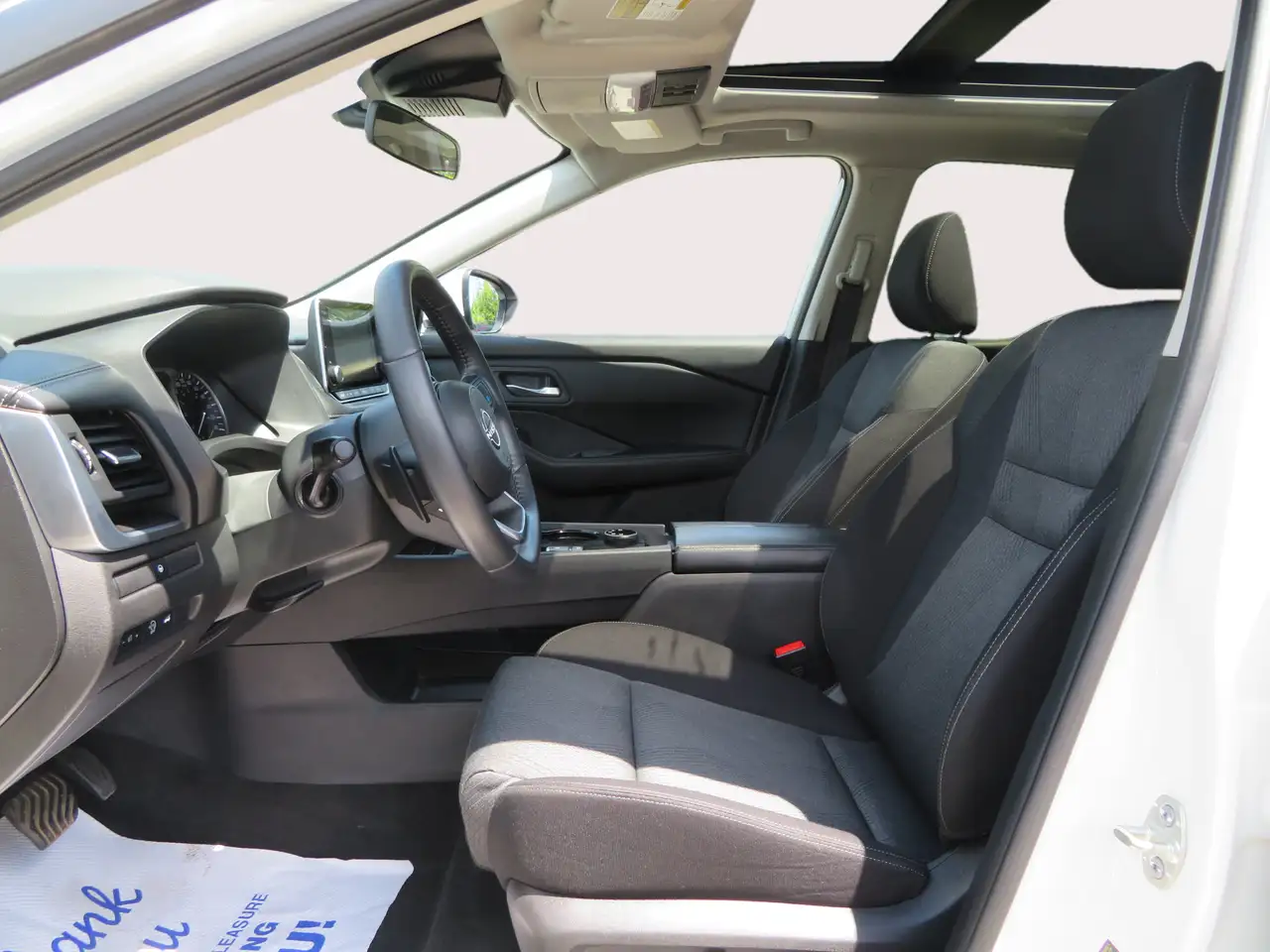 Nissan Rogue photo Nissan Rogue
