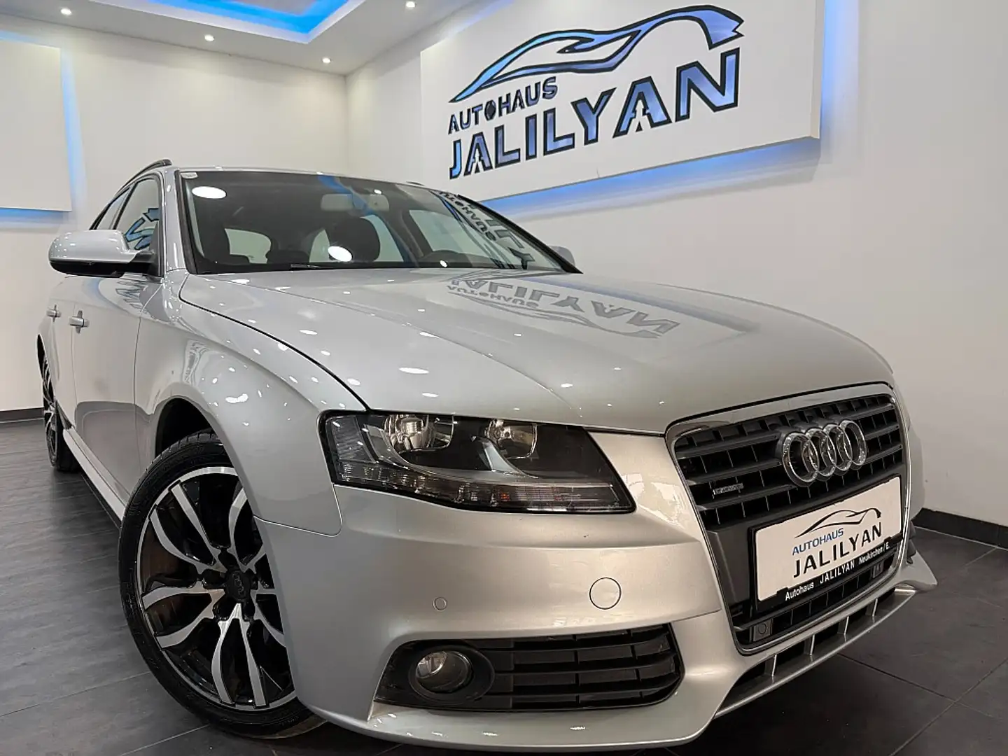 Audi A4 Avant 2,0 TDI quattro, SHZ, PDC, TEMPOMAT Silber - 2