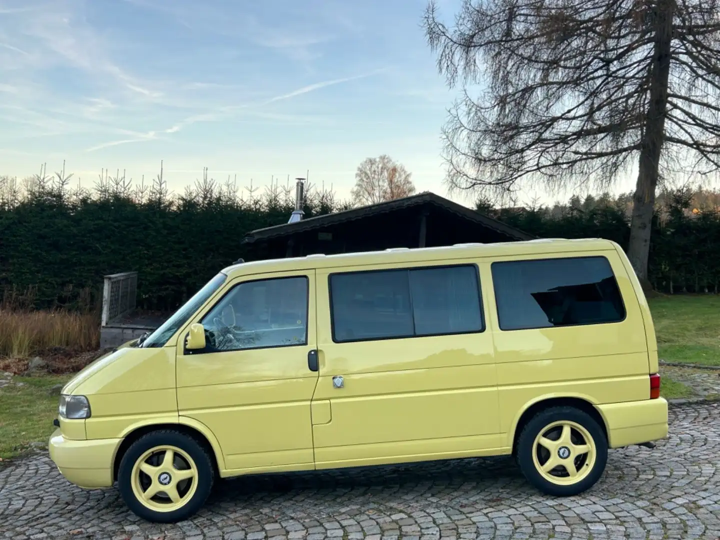 Volkswagen T4 Multivan 2.5TDI 151PS,5Gang,2Hand!! Gelb - 2