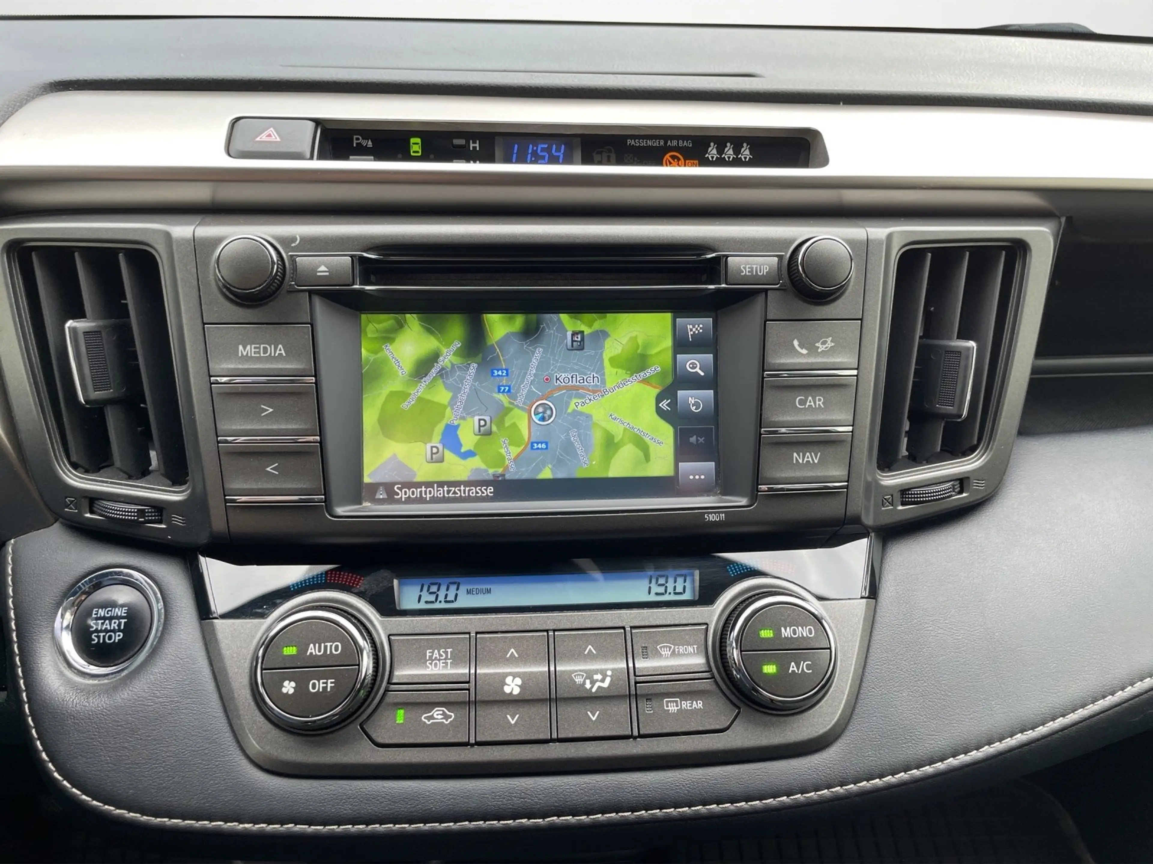 Toyota RAV 4 RAV4 Elegance — photo 11