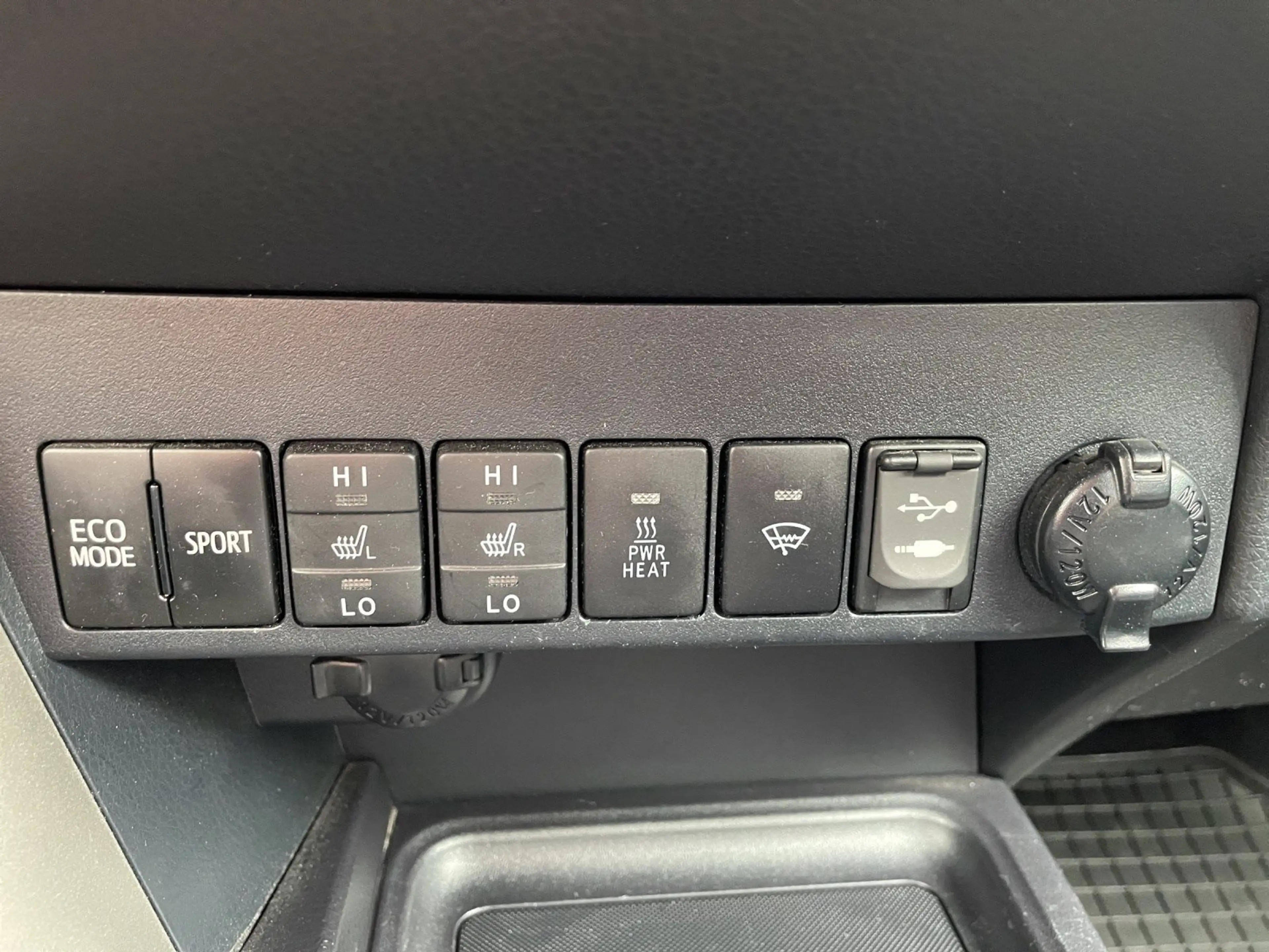 Toyota RAV 4 RAV4 Elegance — photo 14