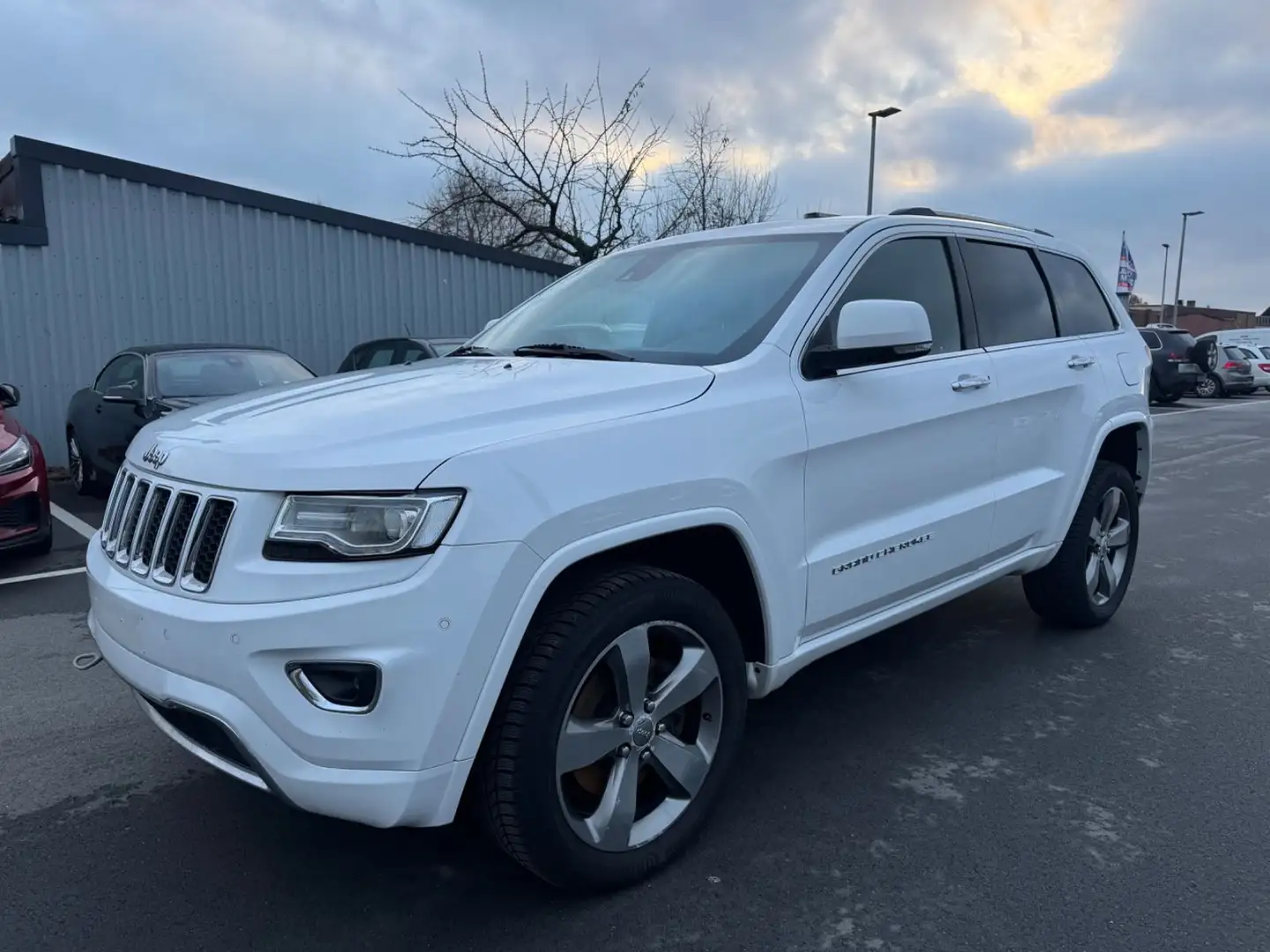 Jeep Grand Cherokee 3.0 CRD *OVERLAND*MOTORSCHADEN Blanc - 1