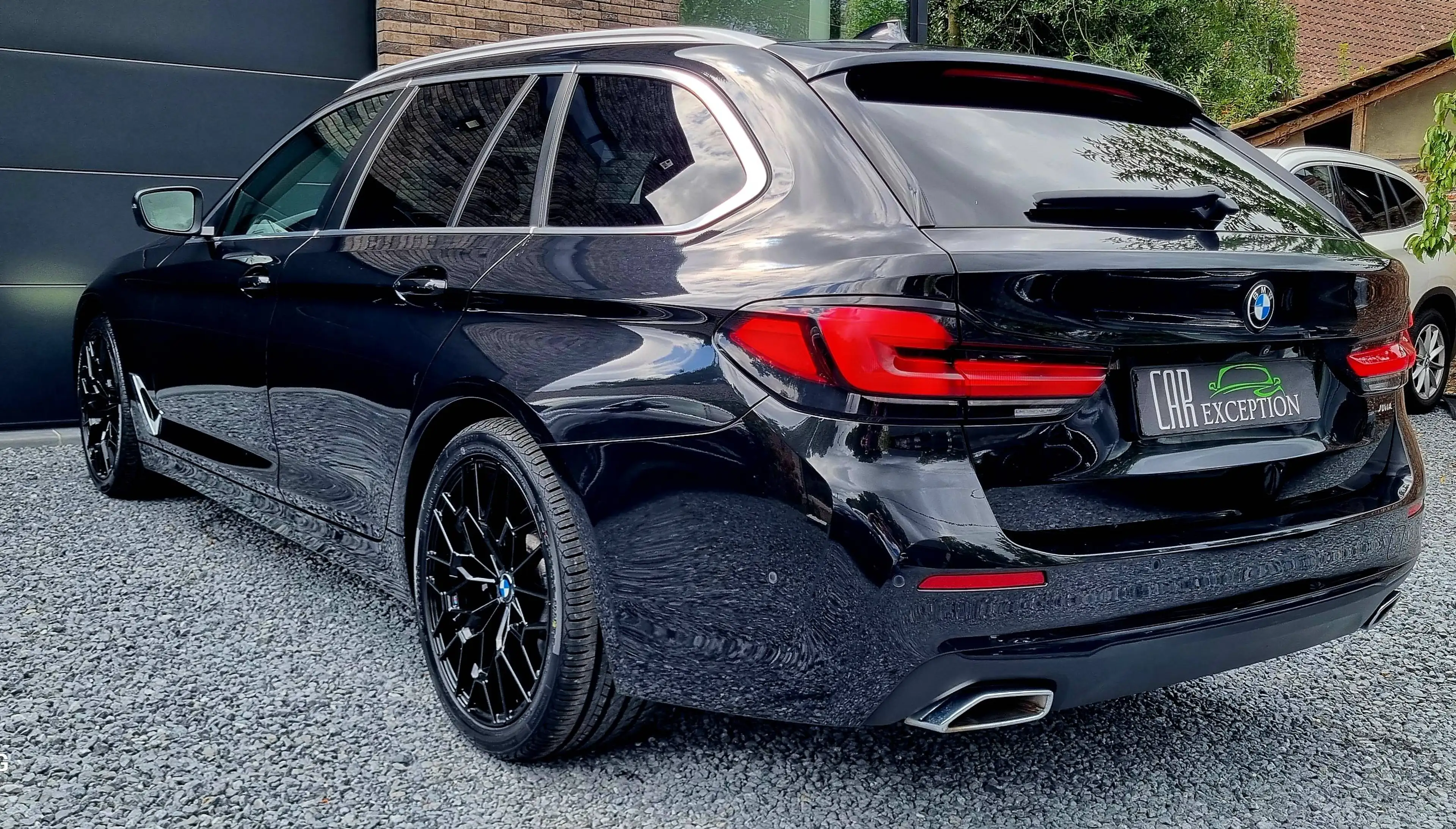 BMW 518 Touring 518 dA MHEV — photo 9