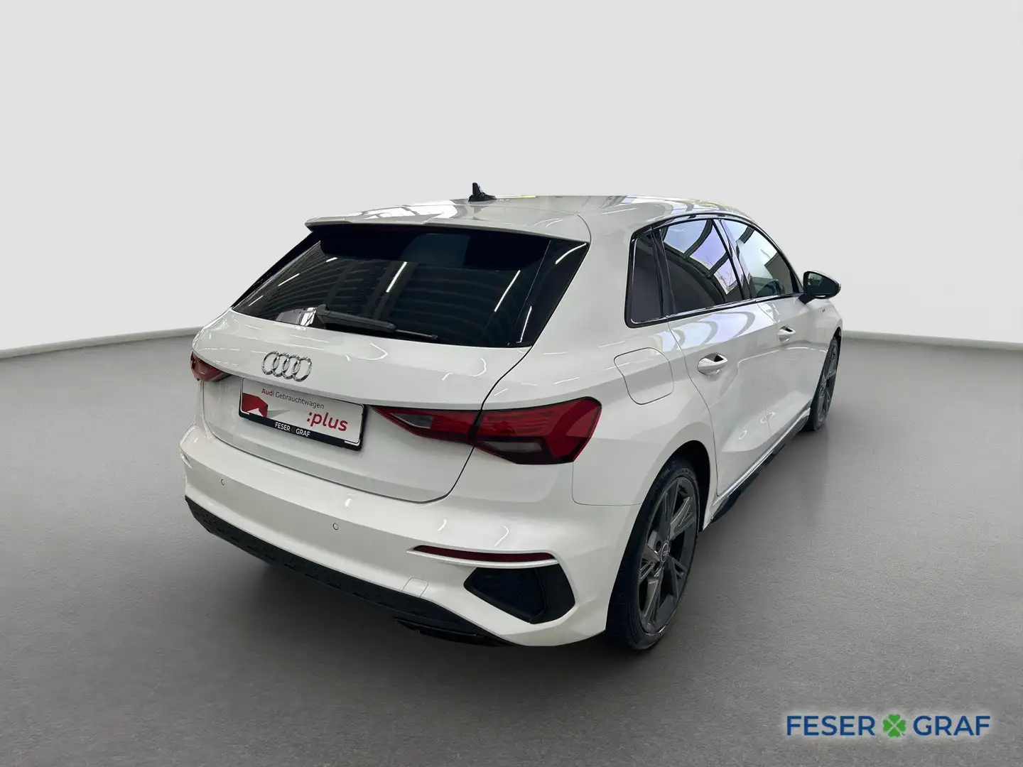 Audi A3 35 TDI S line Blanc - 2