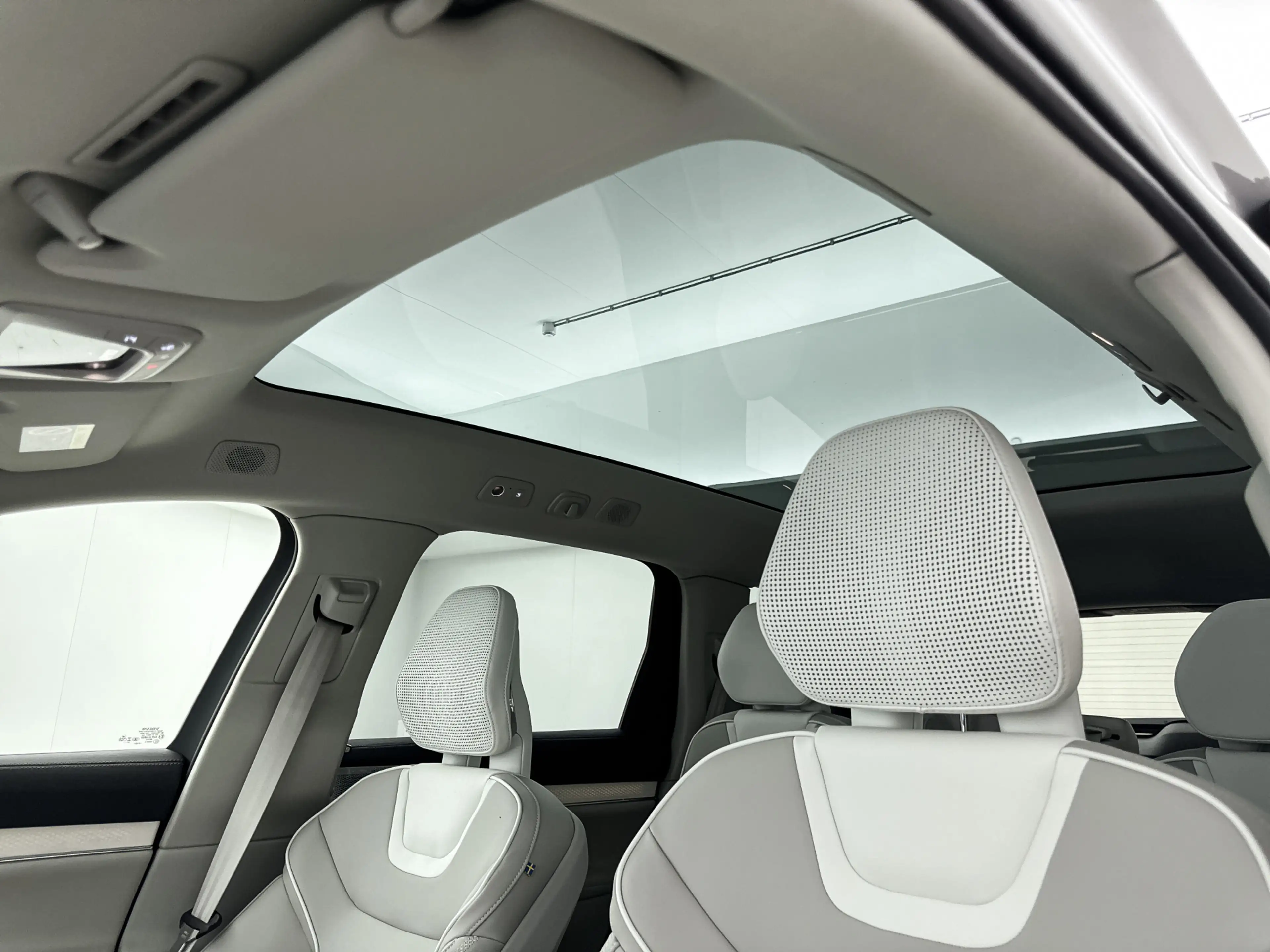 Volvo EX90 Twin Motor Performance Ultra 111kWh | 21" | Luchtv — photo 13