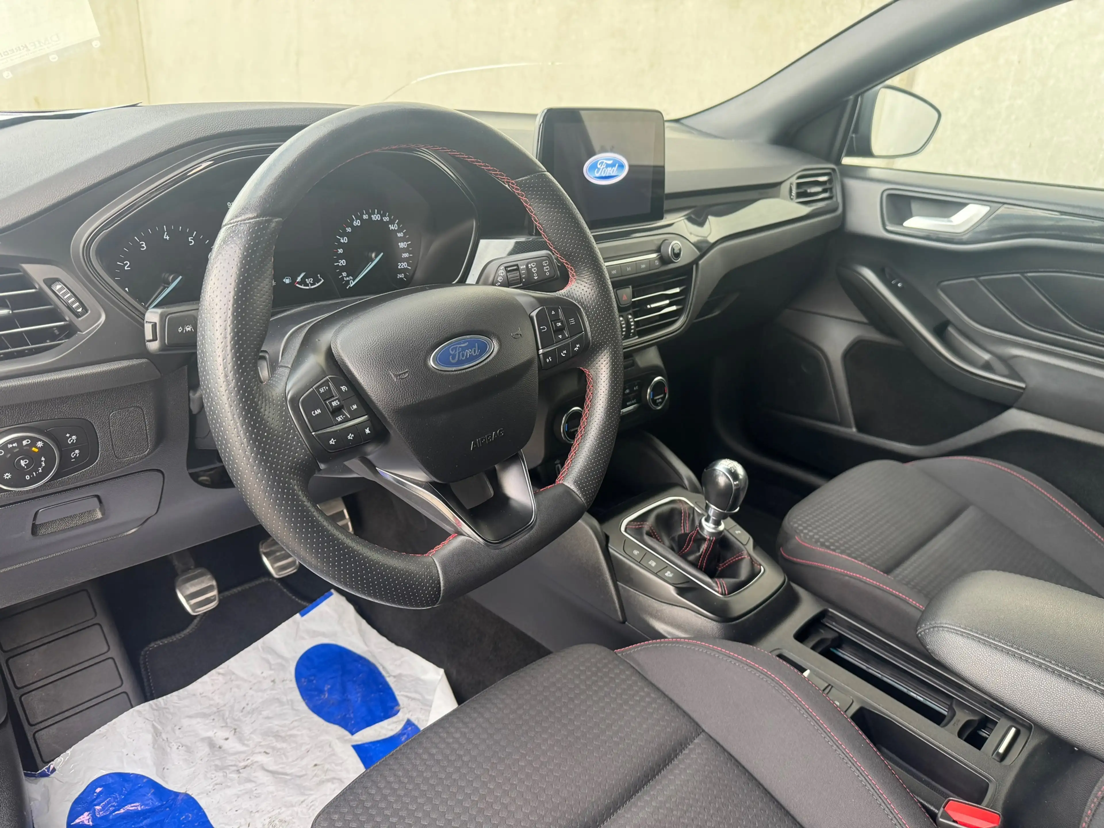 Ford Focus 1.0 EcoBoost ST Line Business NAV CRUISE 18 INCH C — photo 3