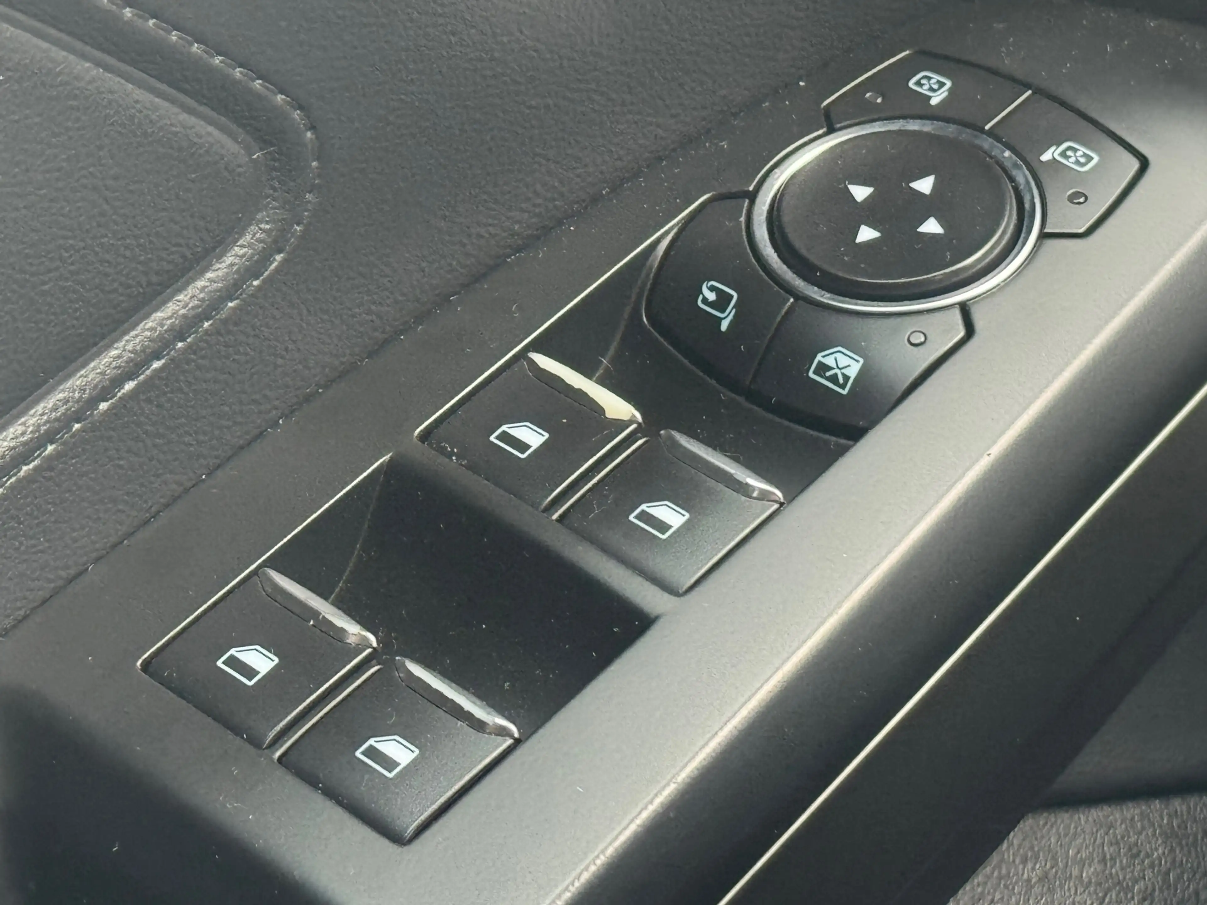 Ford Focus 1.0 EcoBoost ST Line Business NAV CRUISE 18 INCH C — photo 19