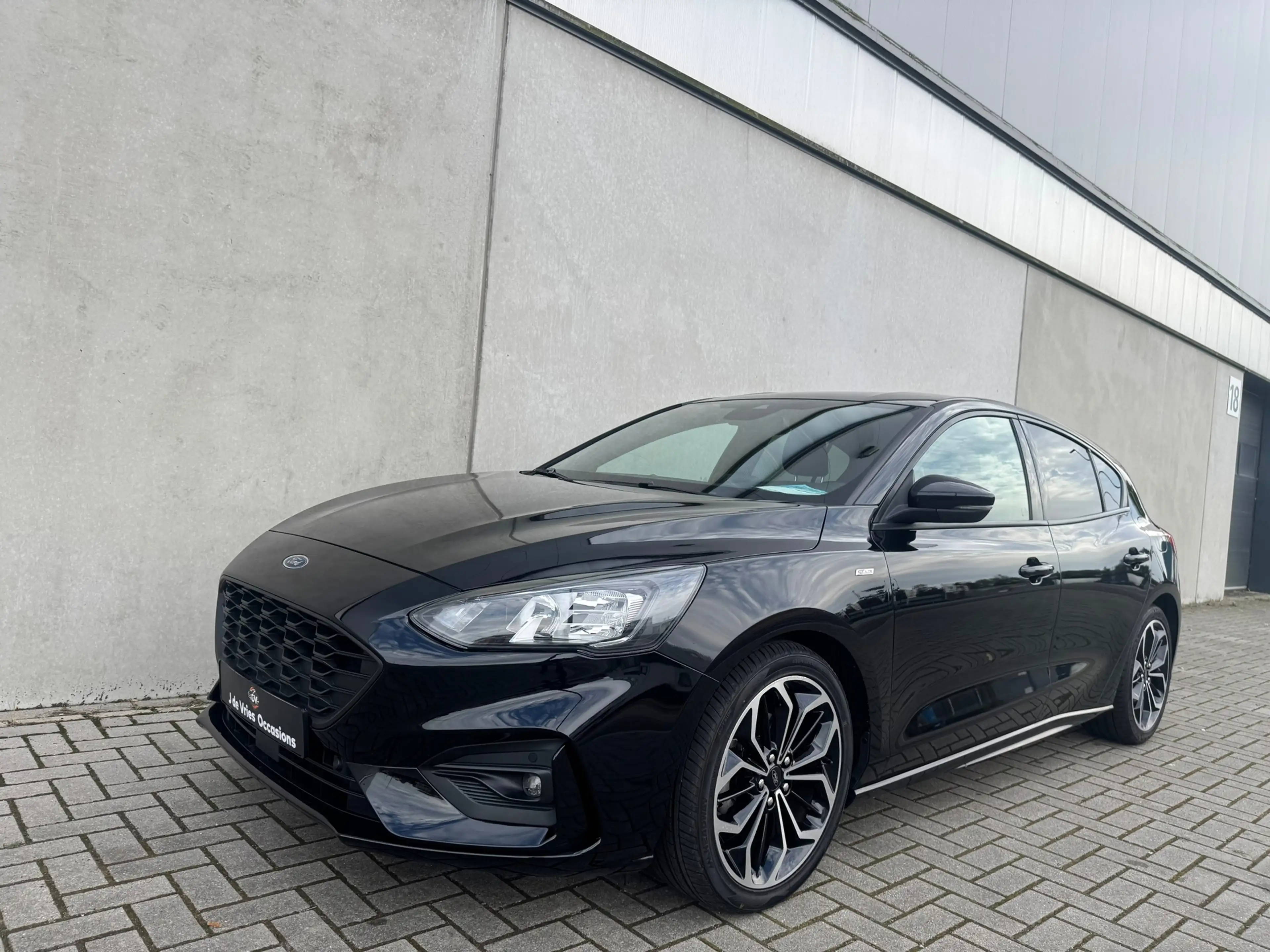 Ford Focus 1.0 EcoBoost ST Line Business NAV CRUISE 18 INCH C — photo 29
