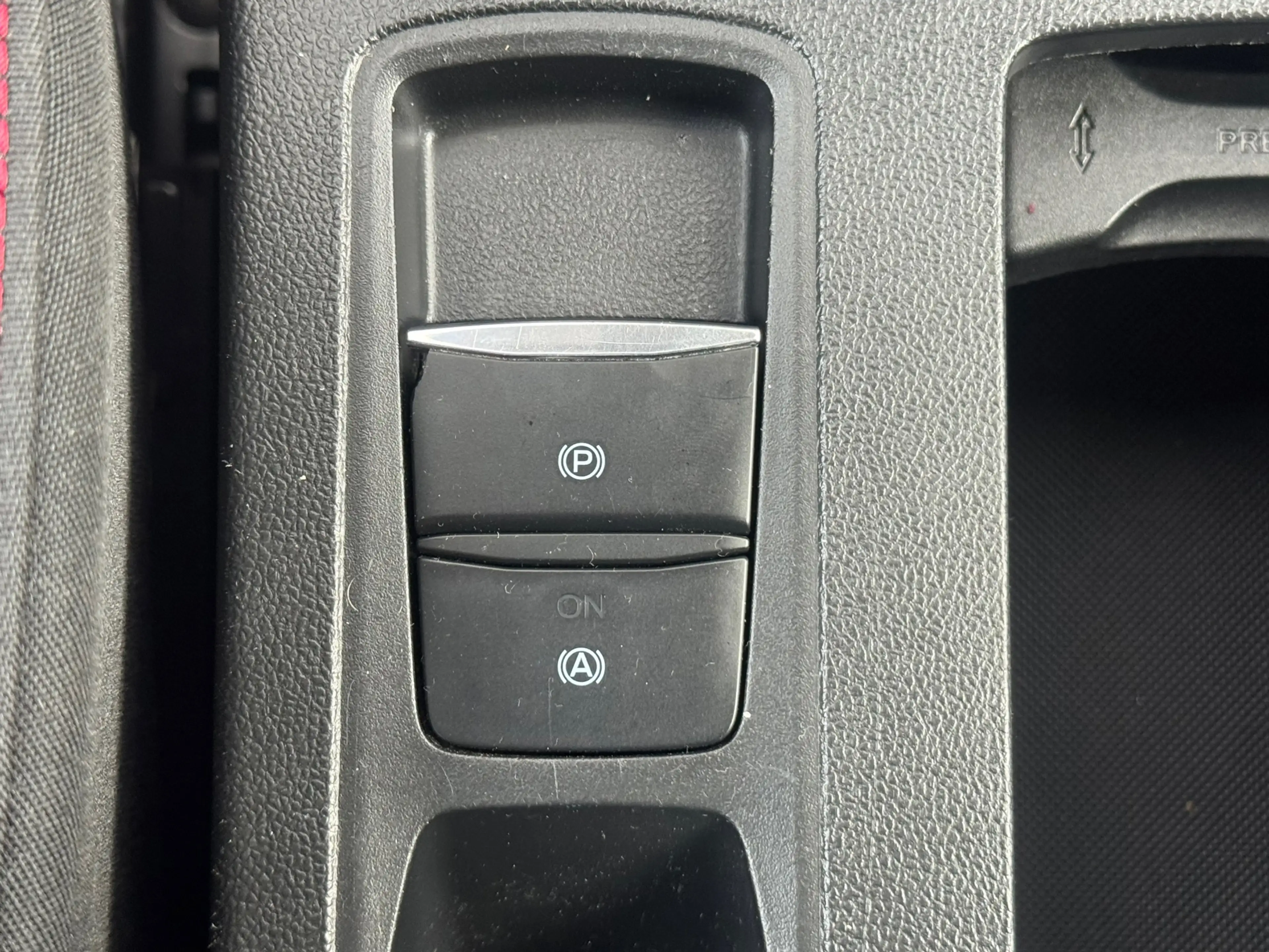 Ford Focus 1.0 EcoBoost ST Line Business NAV CRUISE 18 INCH C — photo 27