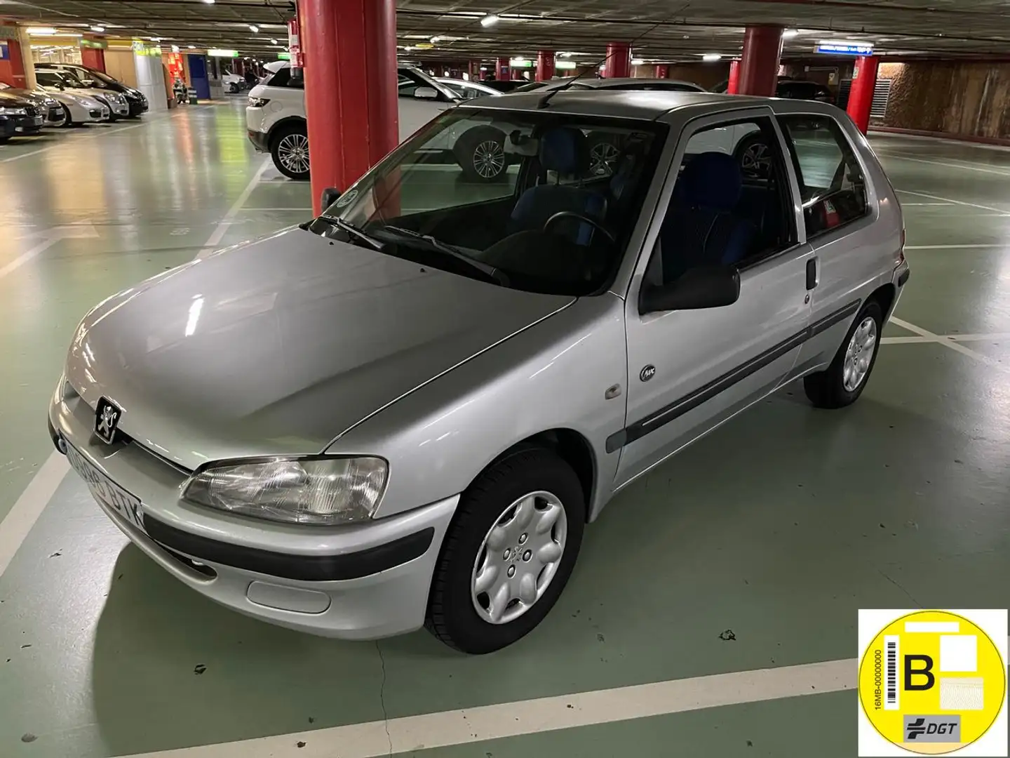 Peugeot 106 1.1 Max Ezüst - 1