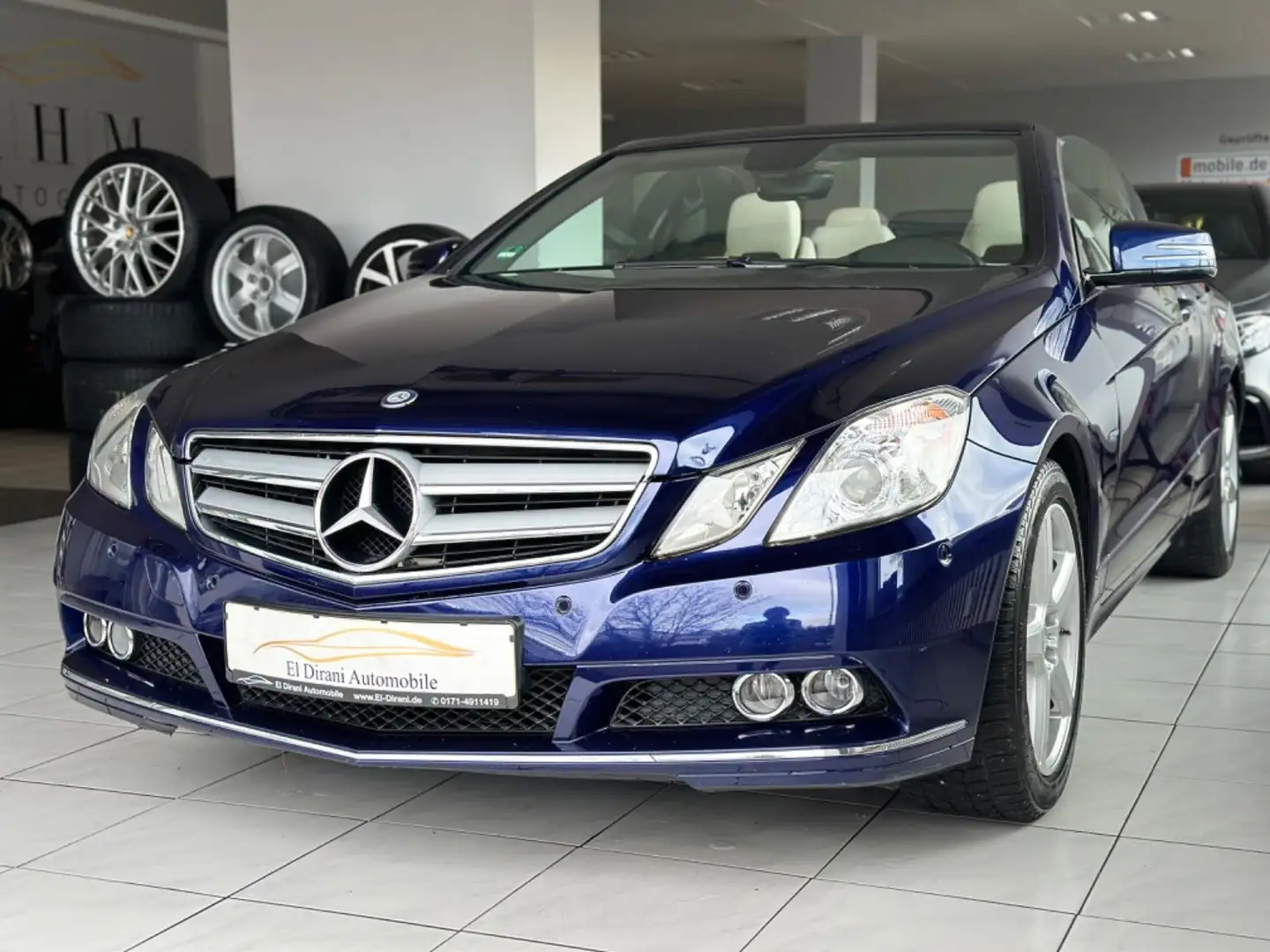 Mercedes-Benz E 250 CGI BE Cabrio Aut/Designo/AirScarf/SHZ/Nav Blauw - 1