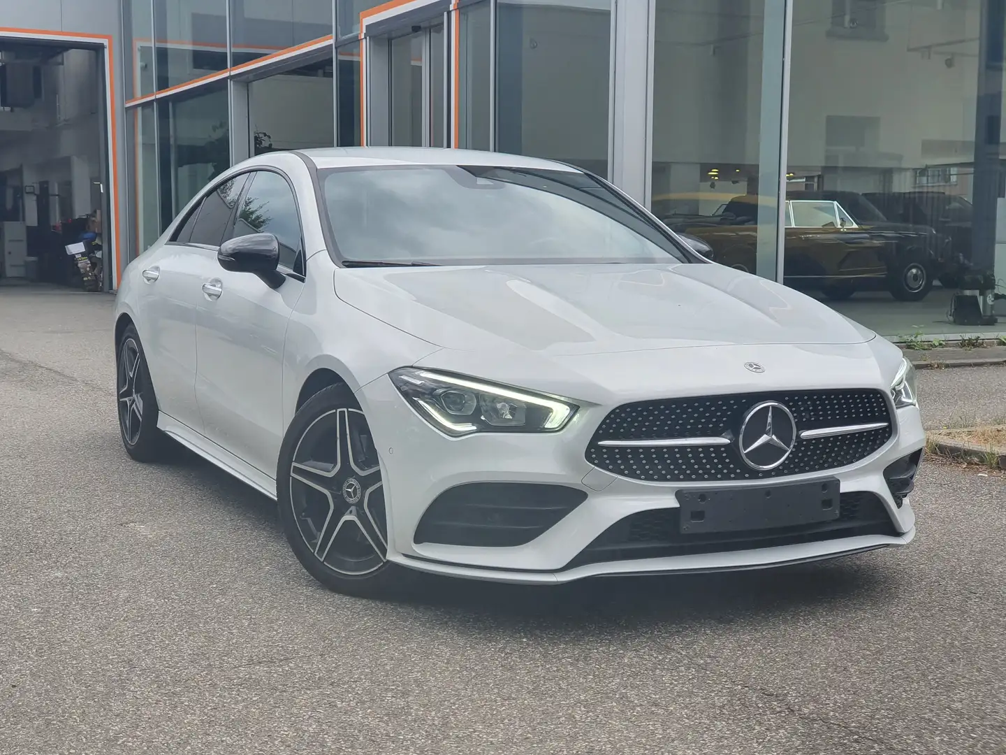 Mercedes-Benz CLA 200 d AMG sport Auto Argent - 1
