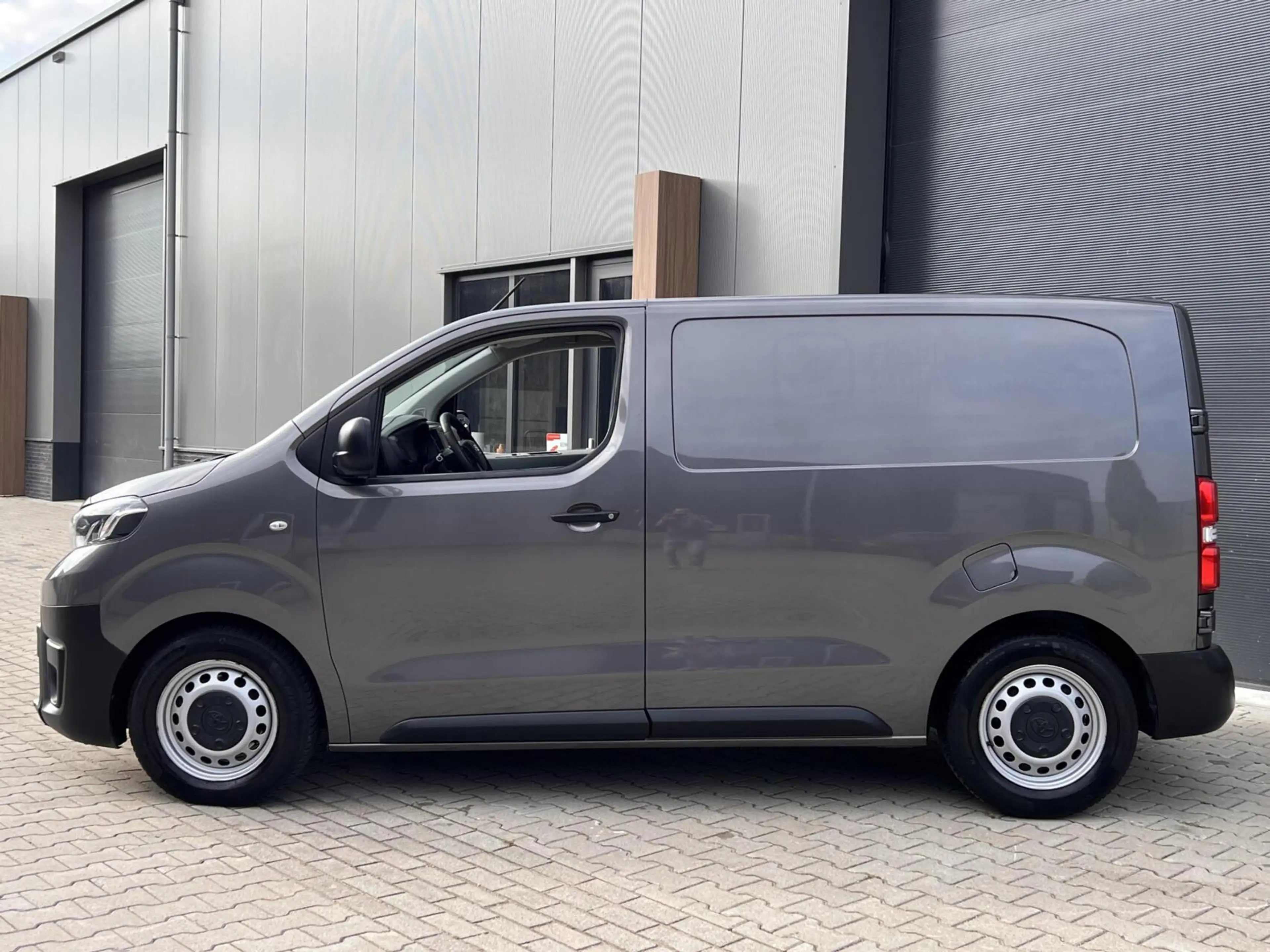 Toyota Proace Compact 1.6 D-4D *Leder* Navi, Trekhaak, NAP, — photo 2
