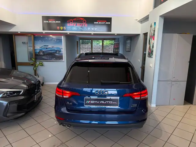 Audi A4 view 12