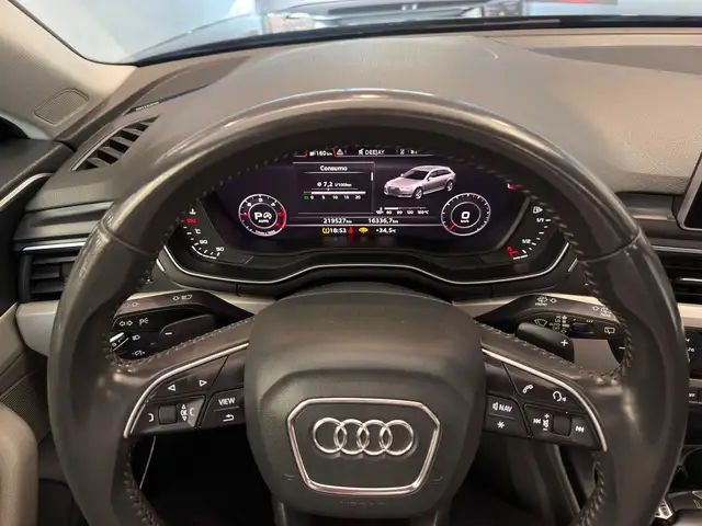 Audi A4 view 6