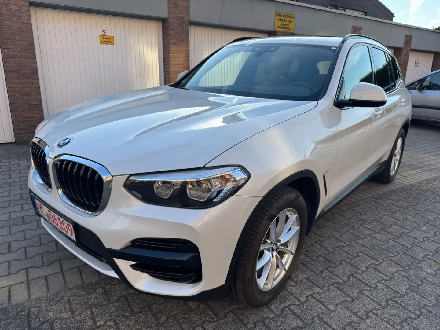 BMW X3 xDrive 20 d-PANO-HUD-LED-ACC-W-LAN-NAVI-SHZ Weiß - 1