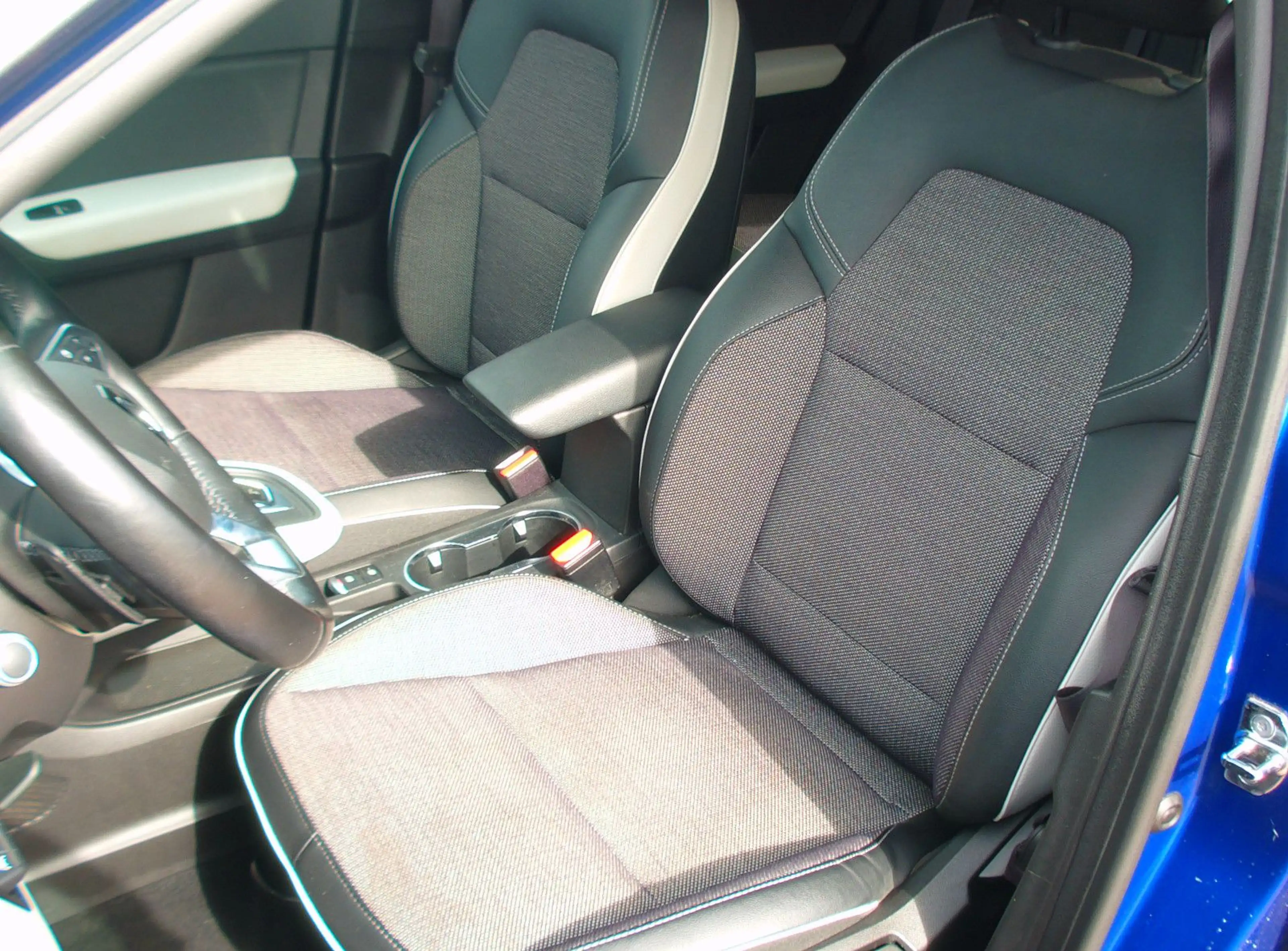 Renault Captur II Edition One.Bose.Teilleder.LED.1.Hand — photo 9