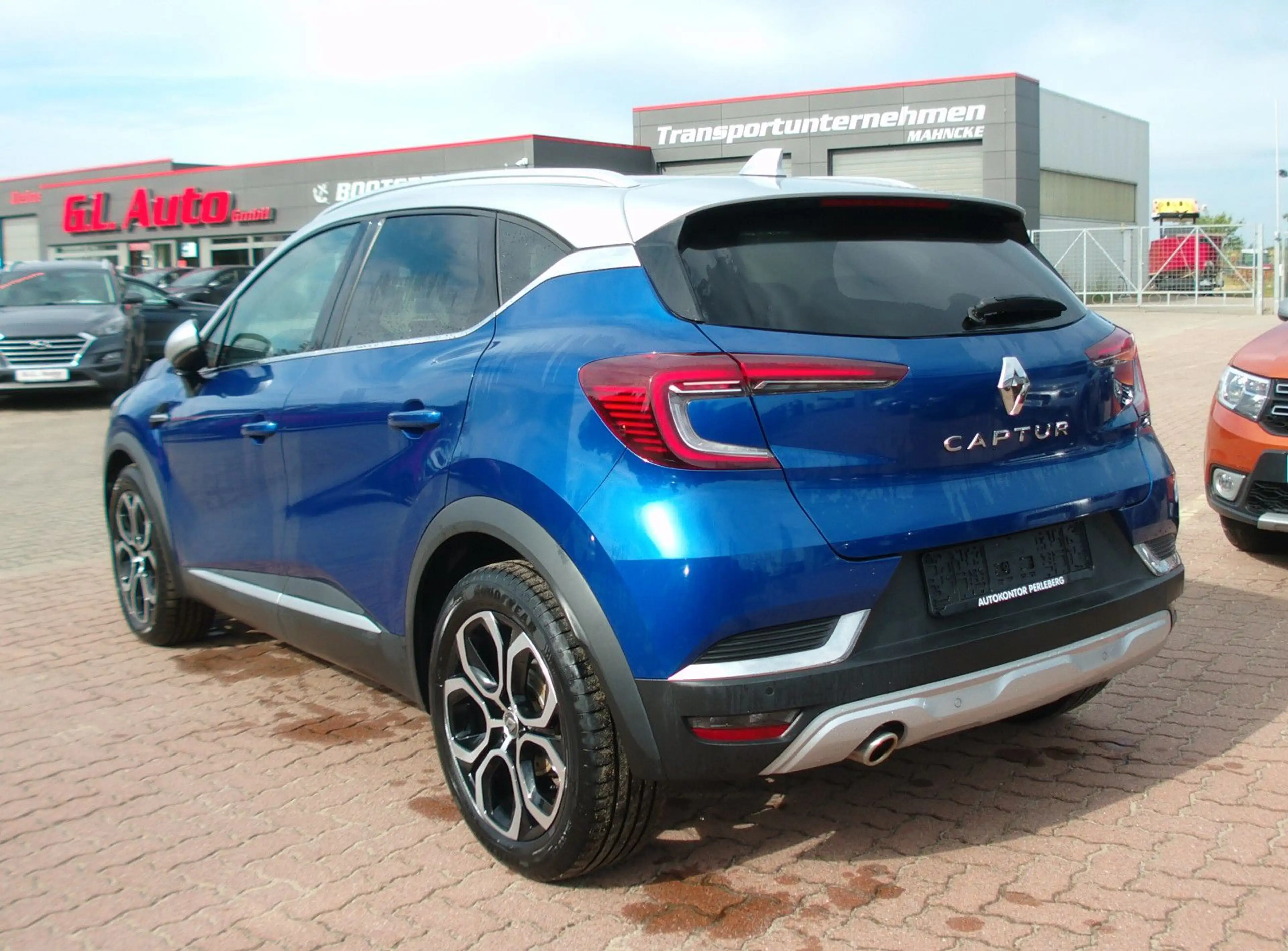 Renault Captur II Edition One.Bose.Teilleder.LED.1.Hand — photo 6