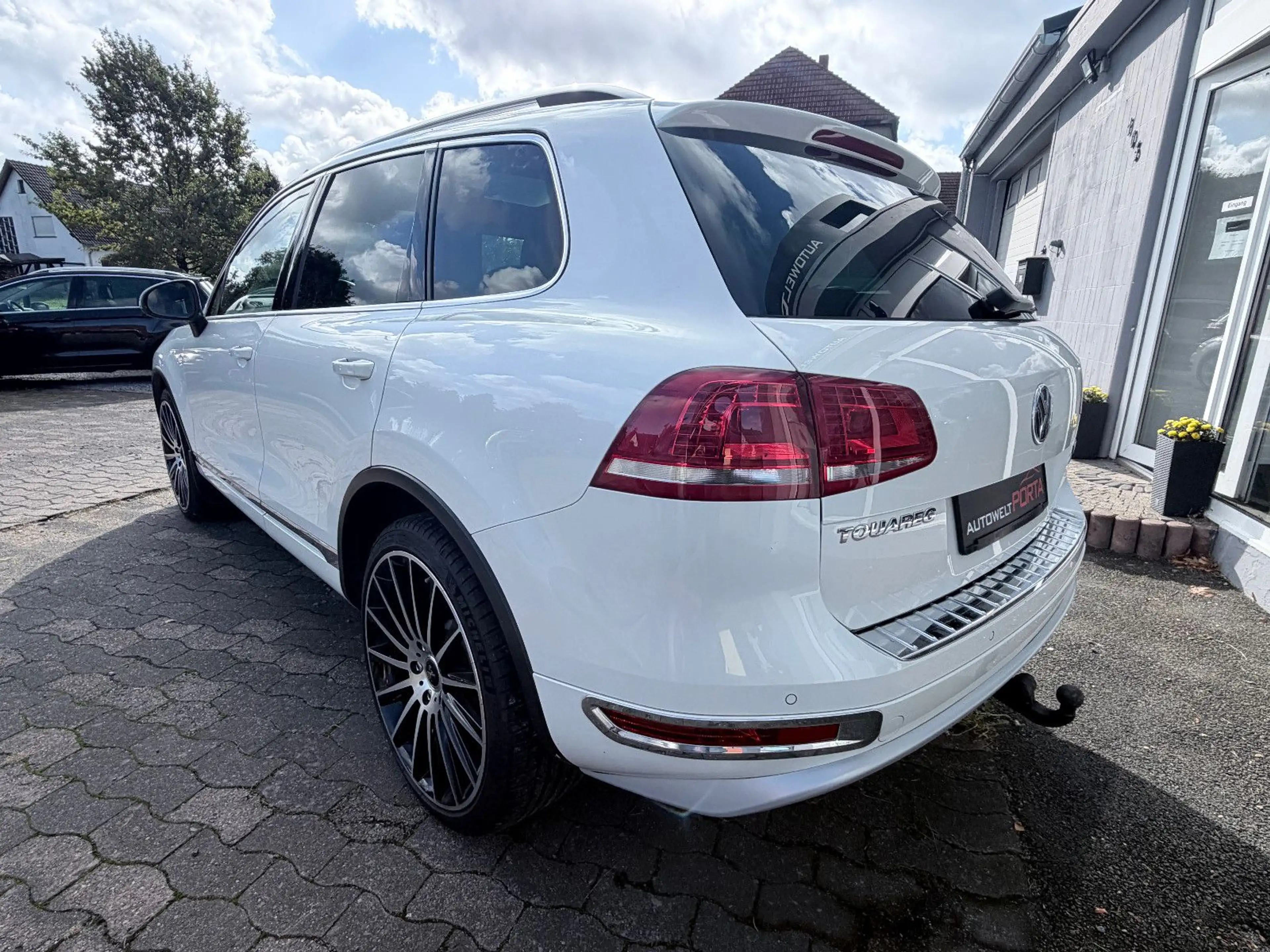 Volkswagen Touareg 4.2 V8 TDI Excl./360/PANO/"22"/AHK — photo 6