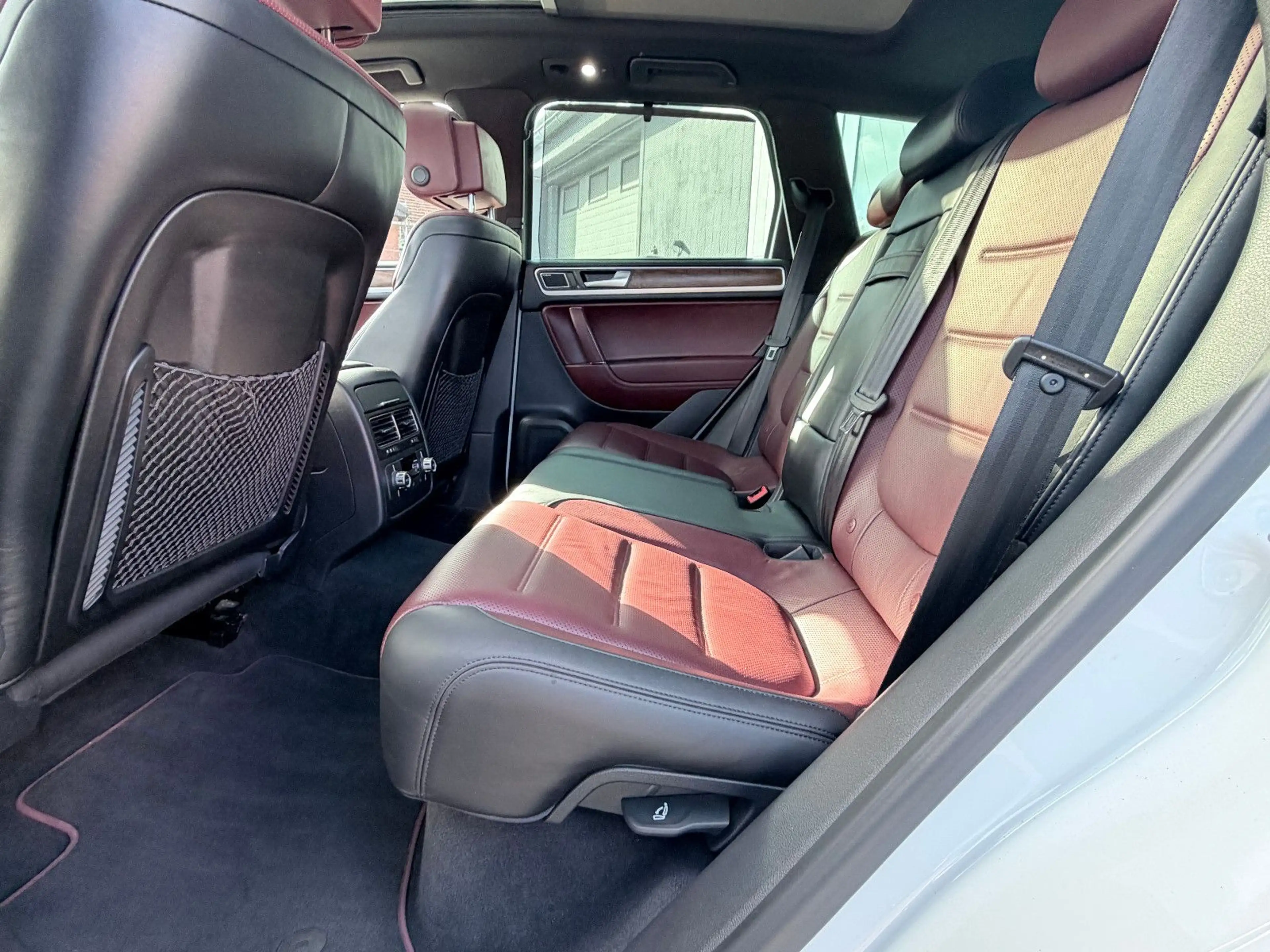 Volkswagen Touareg 4.2 V8 TDI Excl./360/PANO/"22"/AHK — photo 11
