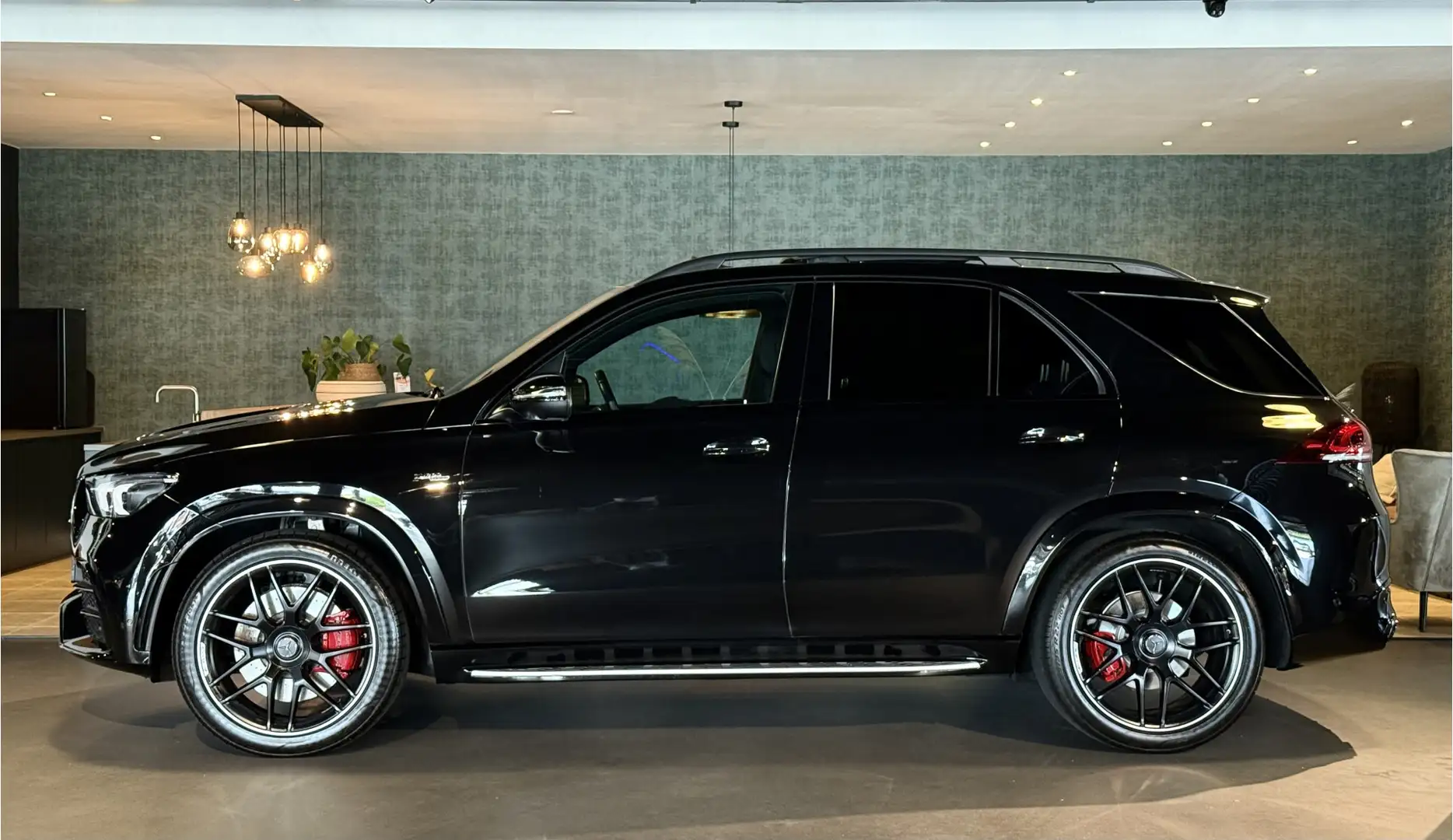 Mercedes-Benz GLE 53 AMG 4MATIC+ Premium Plus Noir - 2