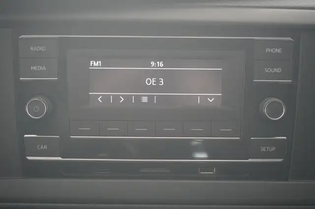 Volkswagen Transporter view 13