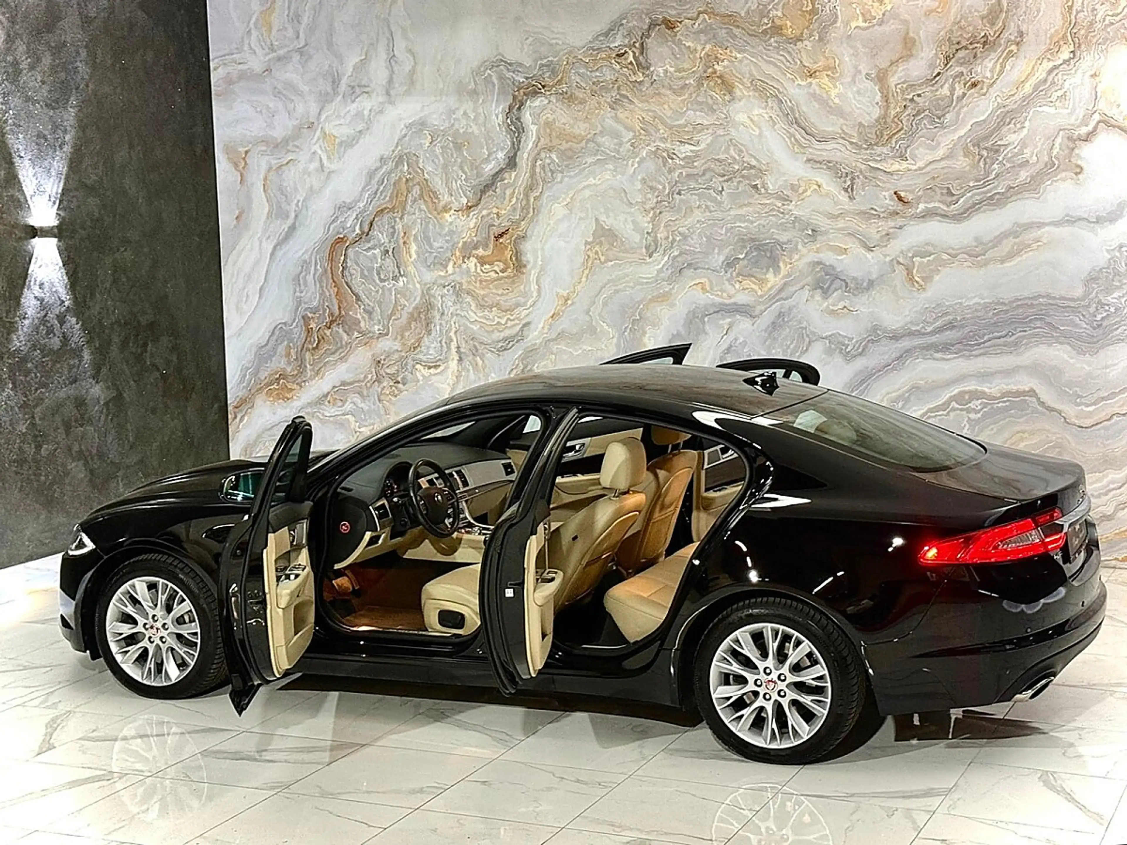 Jaguar XF 3,0 Diesel S Luxury * 1.BESITZ * PERFEKTER ZUST... — photo 11