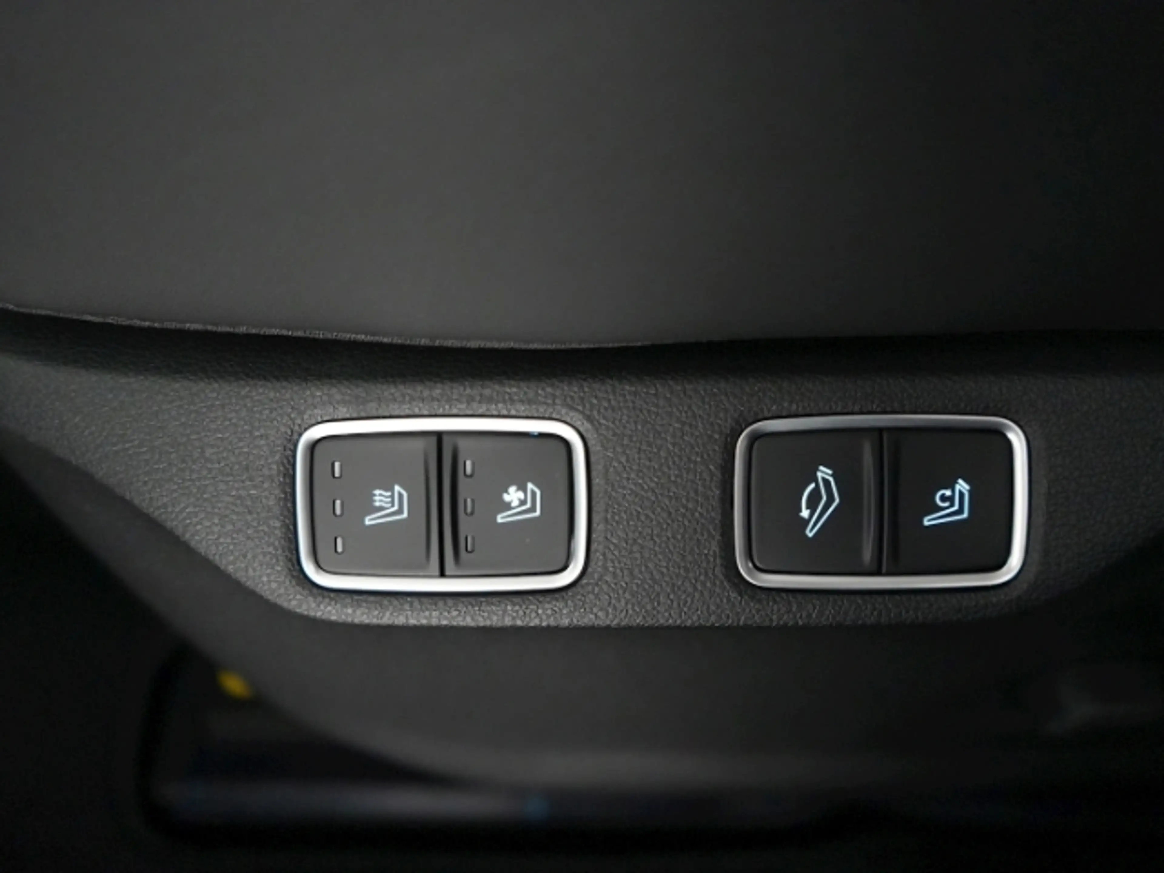 Hyundai STARIA HEV SIGNATURE AT 7-SITZER+VOLL LED+NAVI+360 GRAD K — photo 14