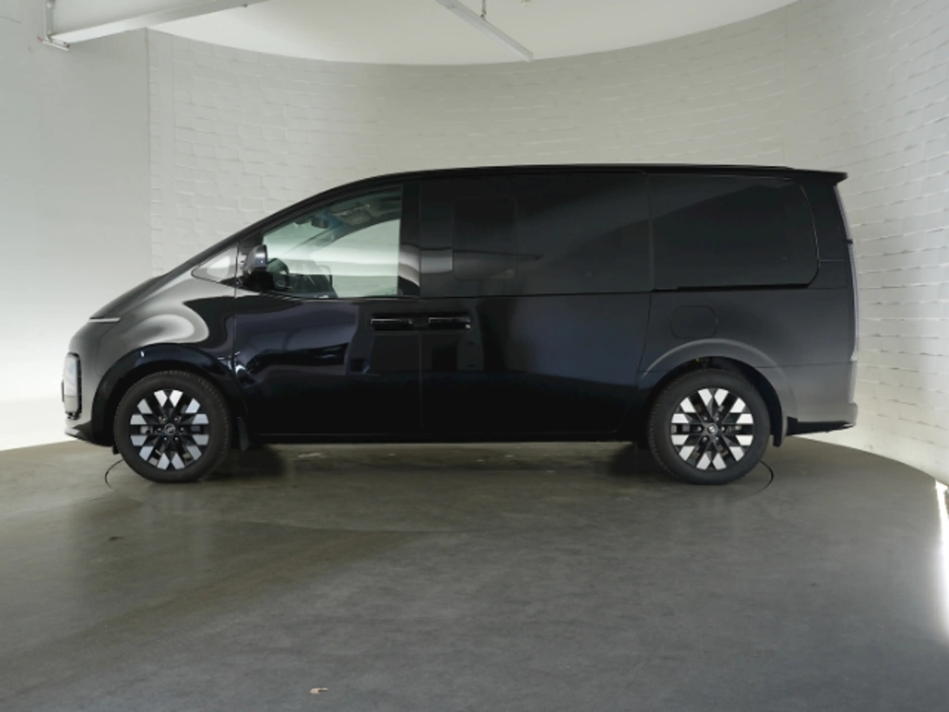 Hyundai STARIA HEV SIGNATURE AT 7-SITZER+VOLL LED+NAVI+360 GRAD K — photo 9