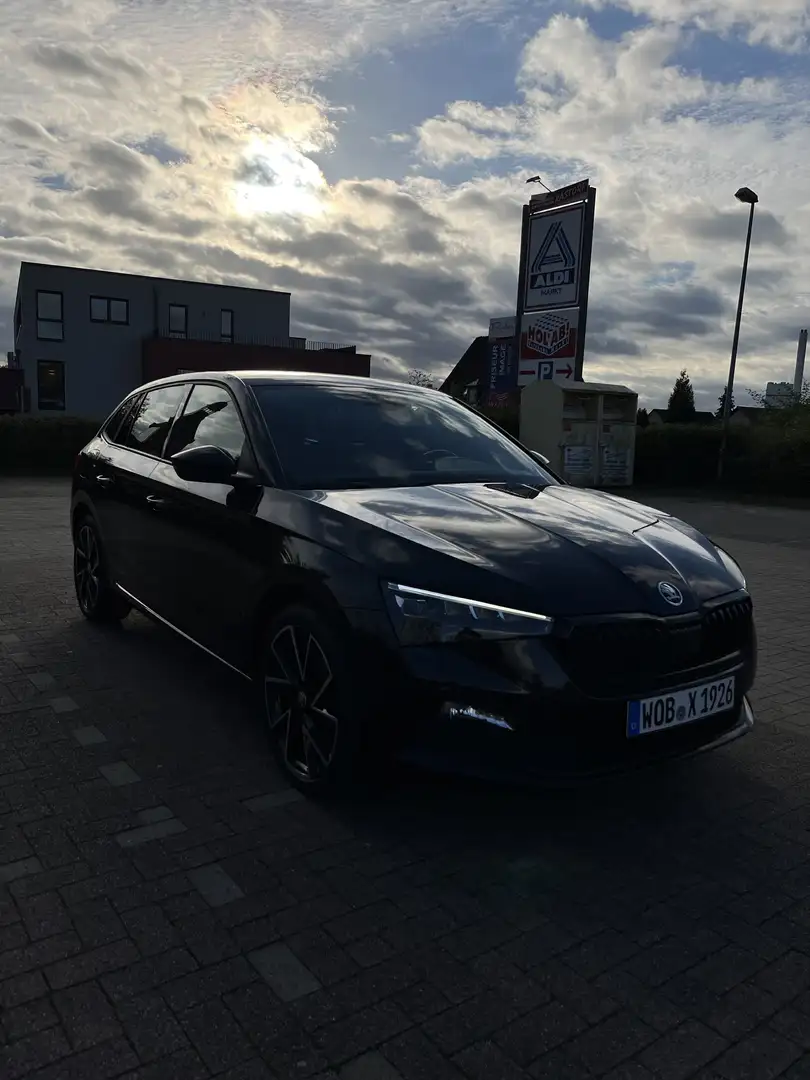 Skoda Scala 1.6 TDI 116cv DSG (sport) Negru - 1